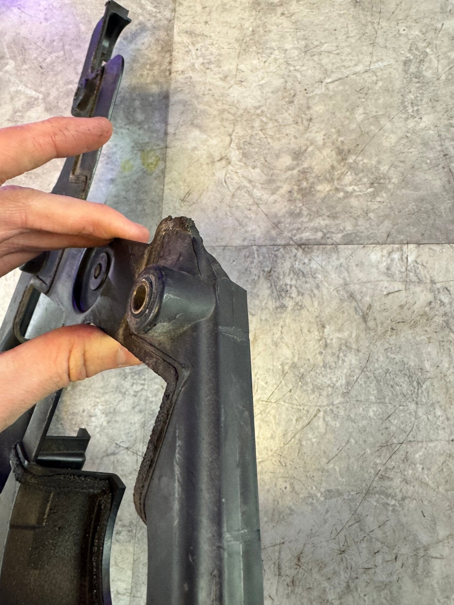 OEM Subaru RH Inner Timing Cover Ej255, Ej205, Ej257