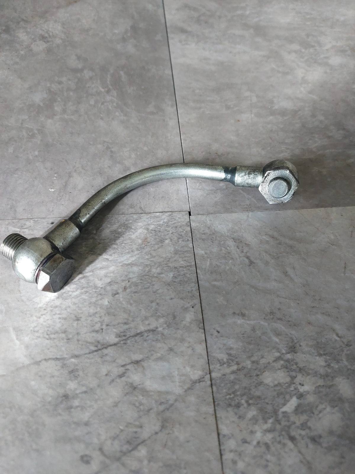 04-07 Subaru OEM Cylinder Head Oil Line