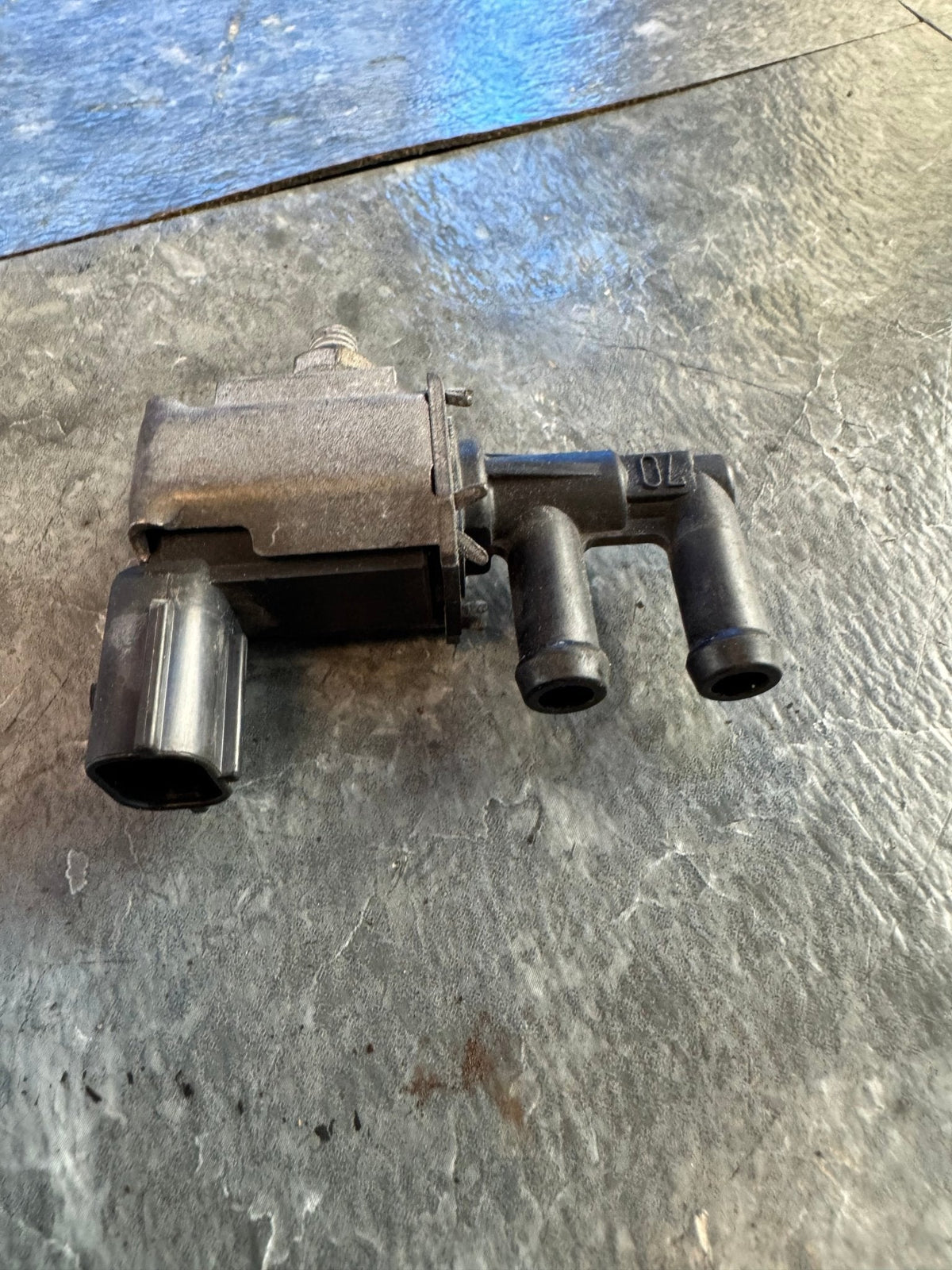 2008-2014 Subaru WRX STi OEM Purge Solenoid Evap Vapor Canister Right Passenger