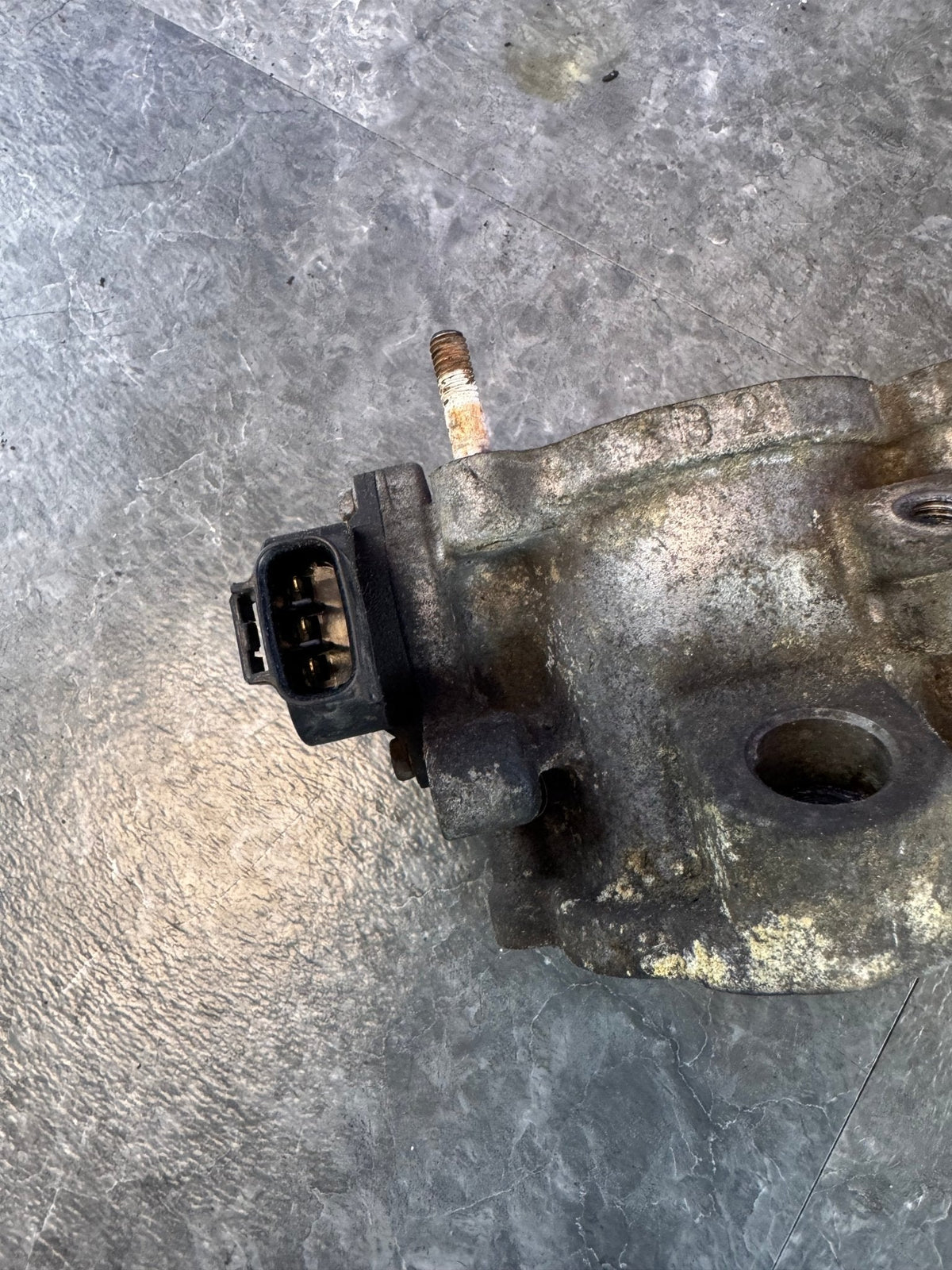 2002-2003 Subaru Impreza WRX Engine OEM Intake Manifold TGV