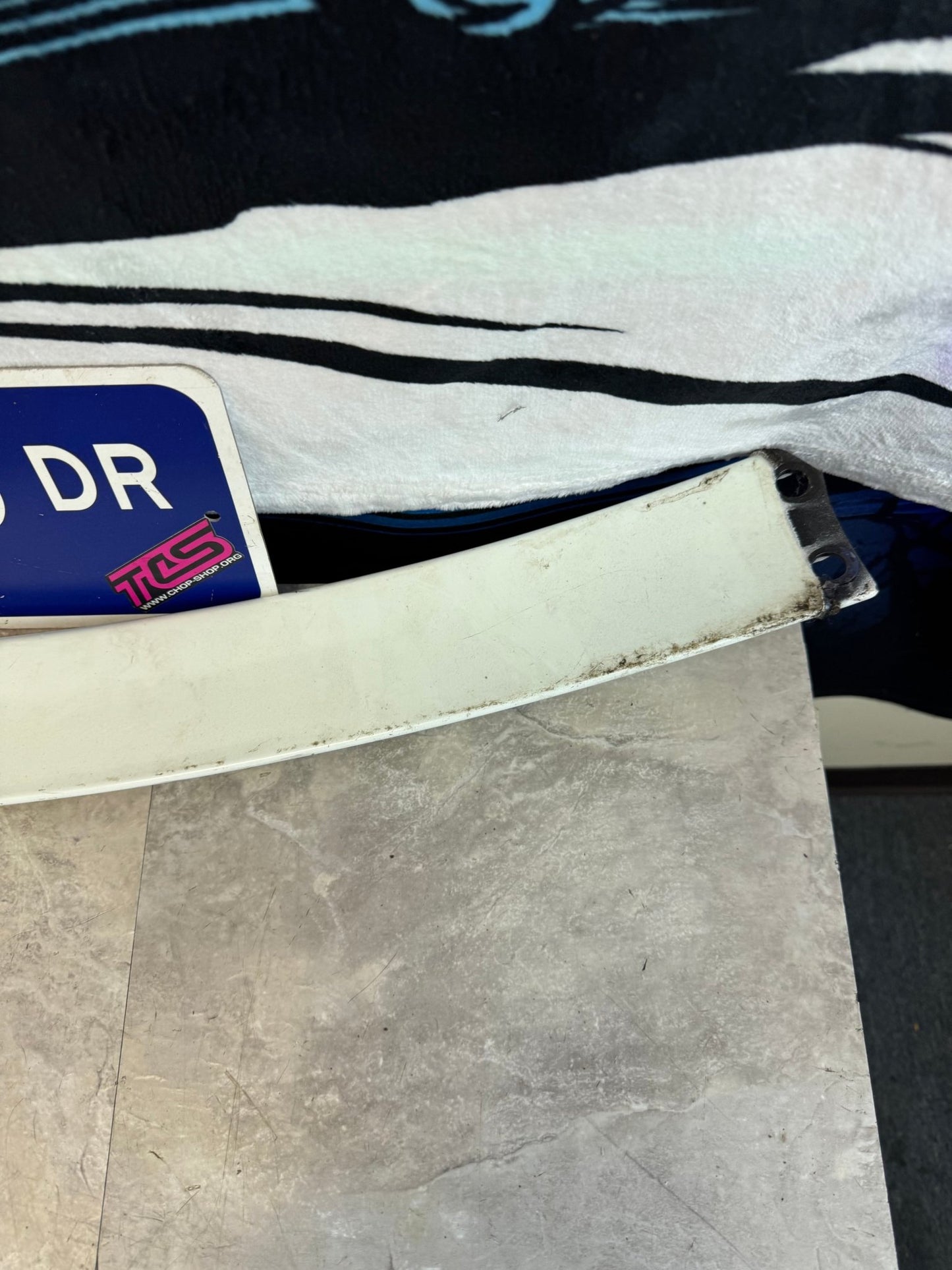 2002-2007 Subaru WRX STi OEM Rear Roof Spoiler Wing Center Spoiler (Strut Room)