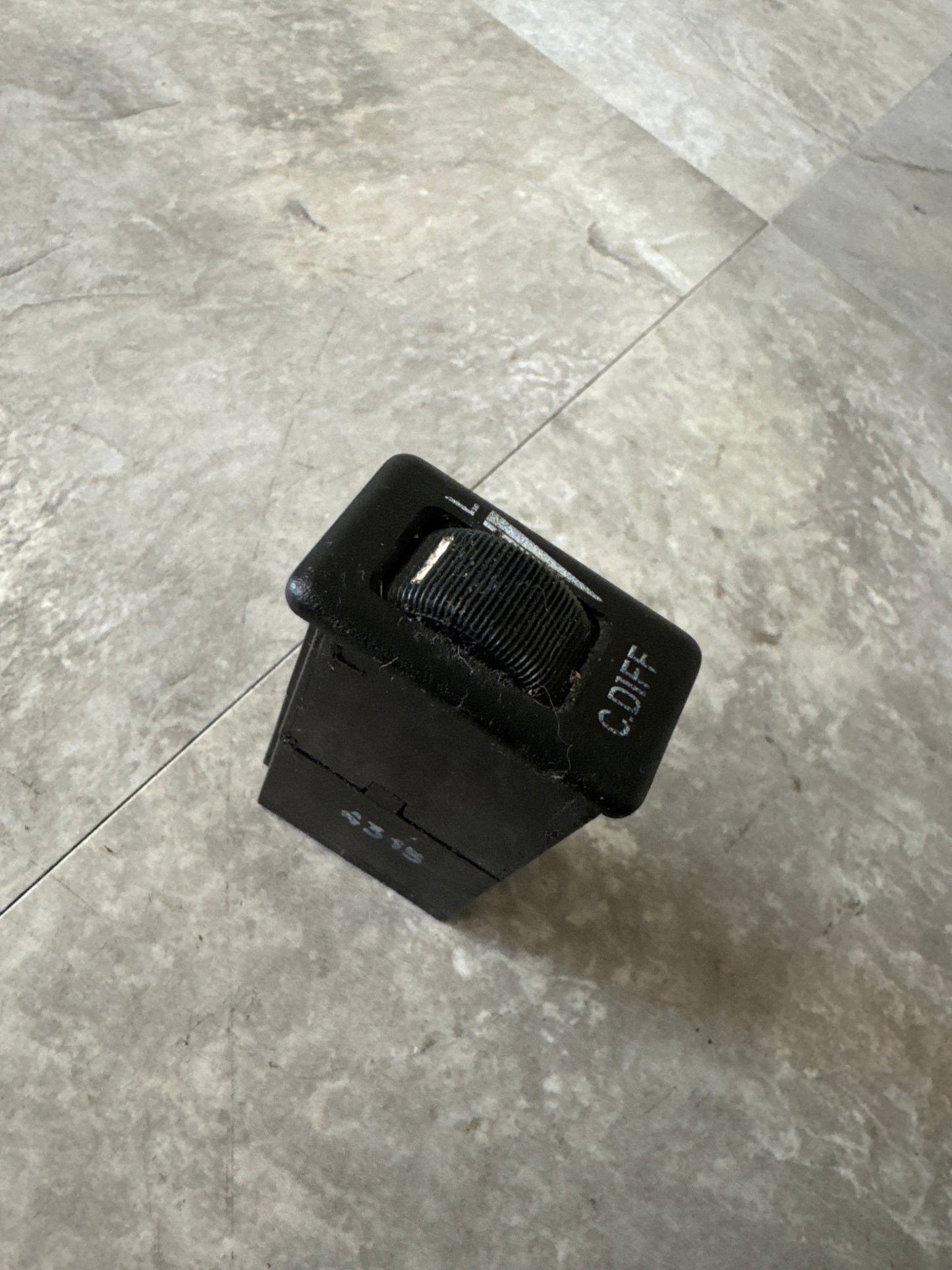 SUBARU WRX STI 02-07 OEM C.DIFF CENTER DIFFERENTIAL DASH MANUAL SCROLL SWITCH 1