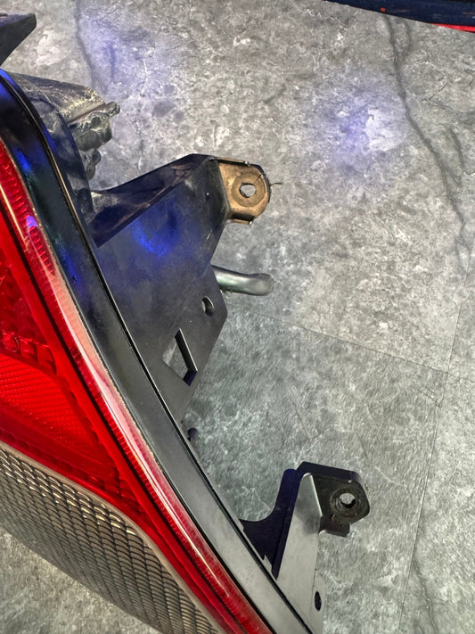 2002-2003 Subaru Impreza WRX OEM LH Side Clear Tail Light Assembly Sedan A3