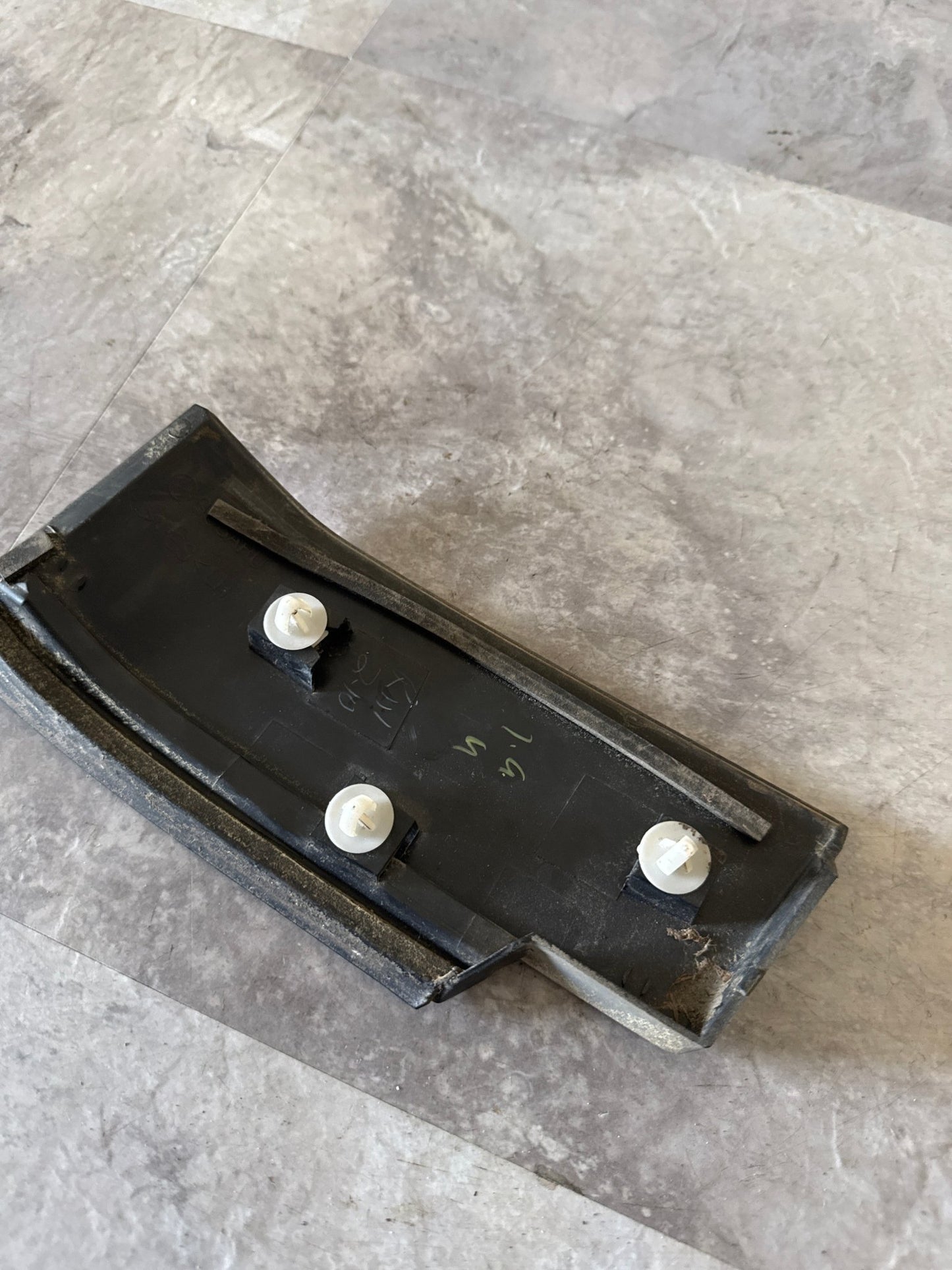 03 04 05 06 Subaru Baja Rear Side Window Trim AWD Cover Drivers Side Left Silver