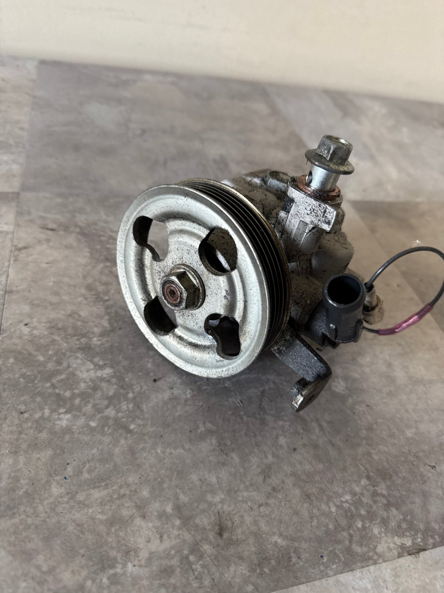 OEM Subaru Impreza WRX STI EJ257 2008-2018 Power Steering Pump 34430-FG040 34430FG040