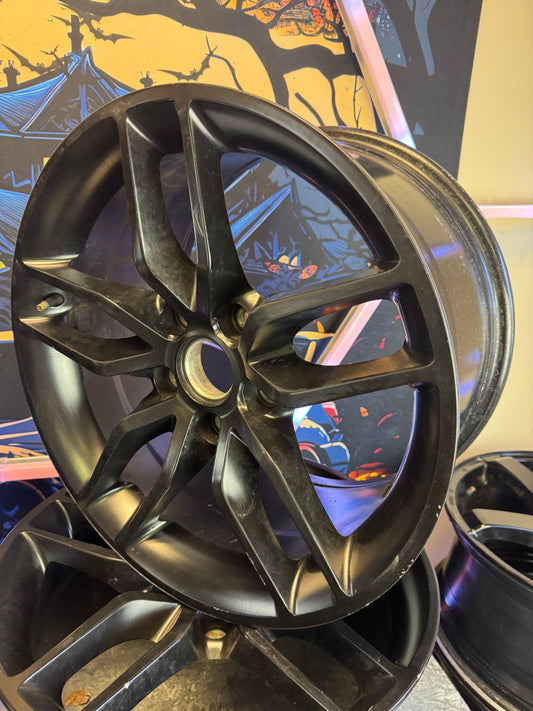 Aftermarket OE CV27 C7 Corvette Stingray Style Wheels Set Of 4 17x9.5 +54 5x120.65