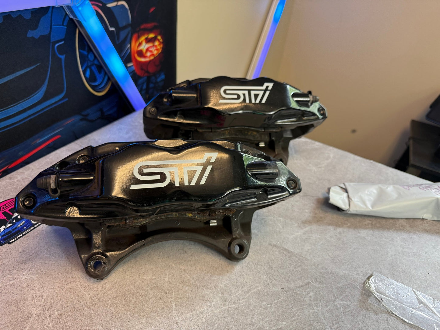 OEM ( not stoptech ) SUBARU STi brembo brake calipers front pair wrx 08-17 4 pot brembos