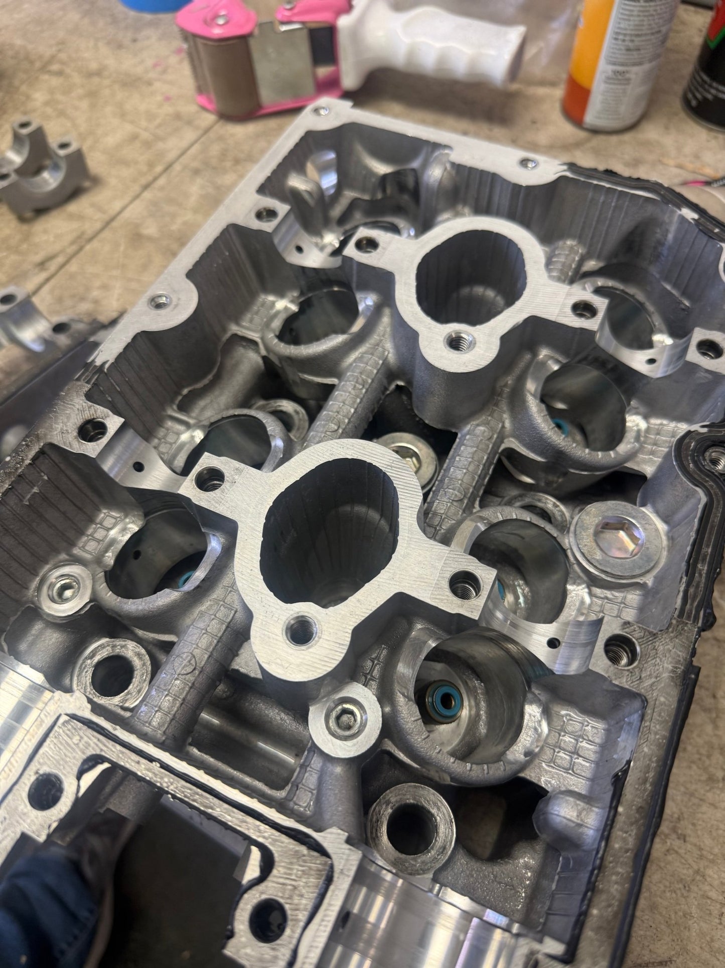 Metro performance race port SAVCS built cylinder heads v25b port polish 14 mm drilled ( like iag & outfront )