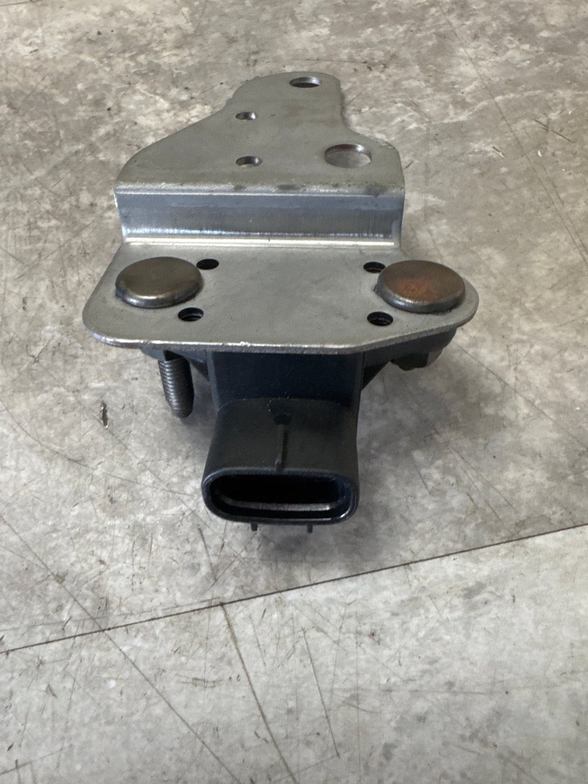 2004-2007 Subaru Outback Legacy Yaw Rate Lateral Direction Sensor with Bracket