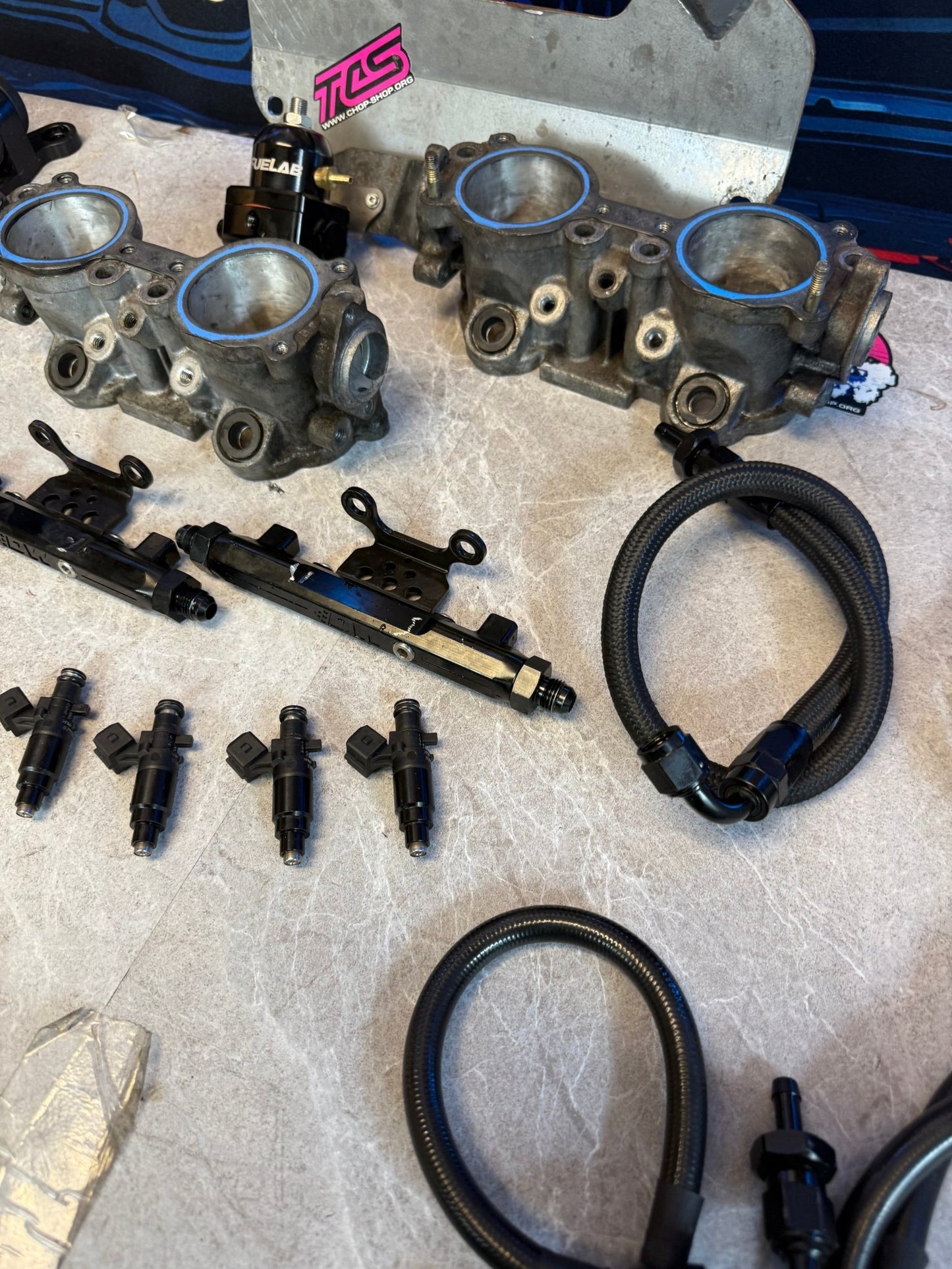 DW fuel kit “ side feed conversion “ 2004 - 2006 SUBARU STi & 2002 - 2007 WRX TGV’s , LINES , FUEL LAB FPR & 1200 CC injectors