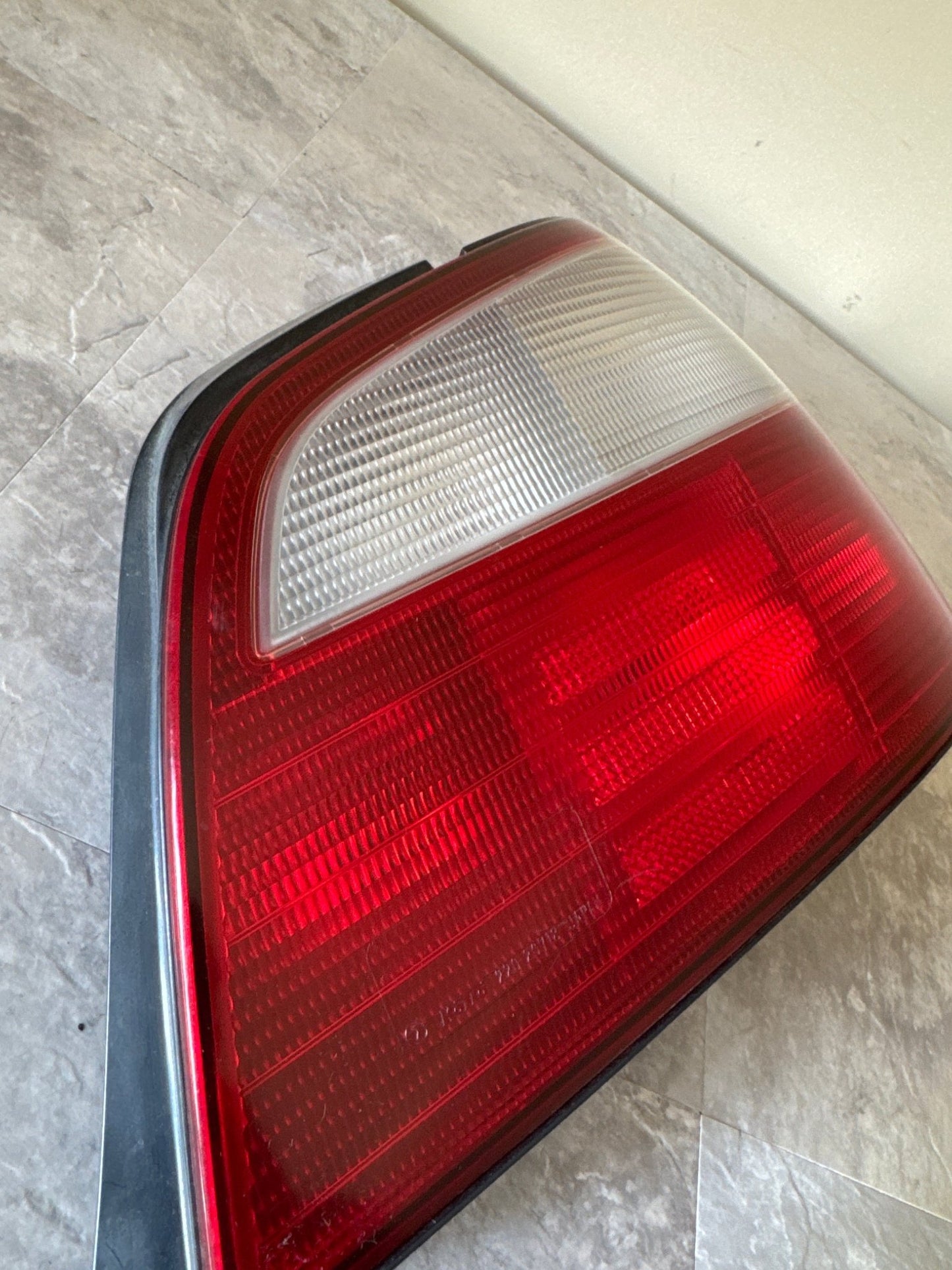 OEM RH Side Tail Light Assembly 02-03 Subaru Impreza WRX Sedan 84201FE030
