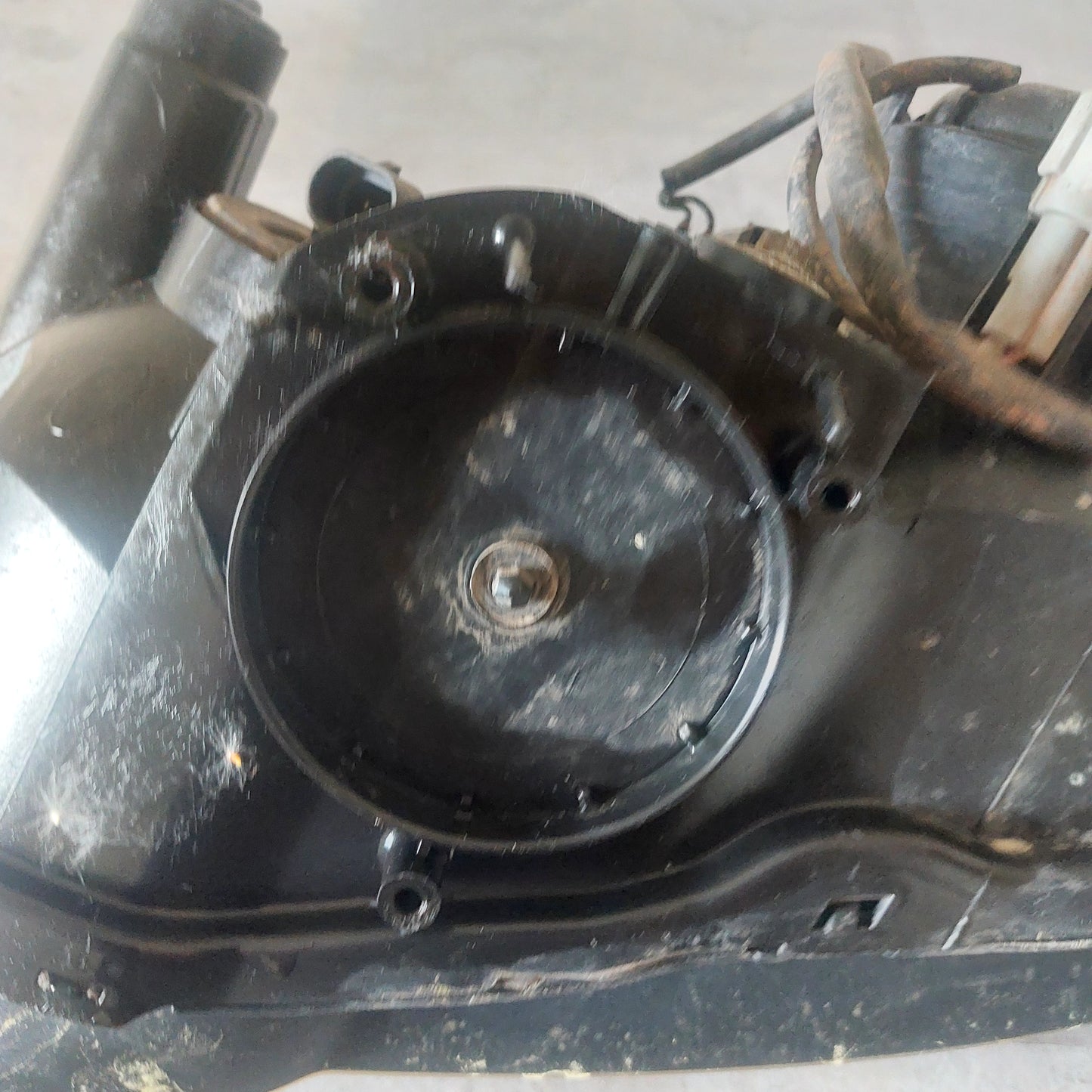 OEM 2004-2005 Subaru Impreza WRX STi RH Passenger Side Headlight Assembly