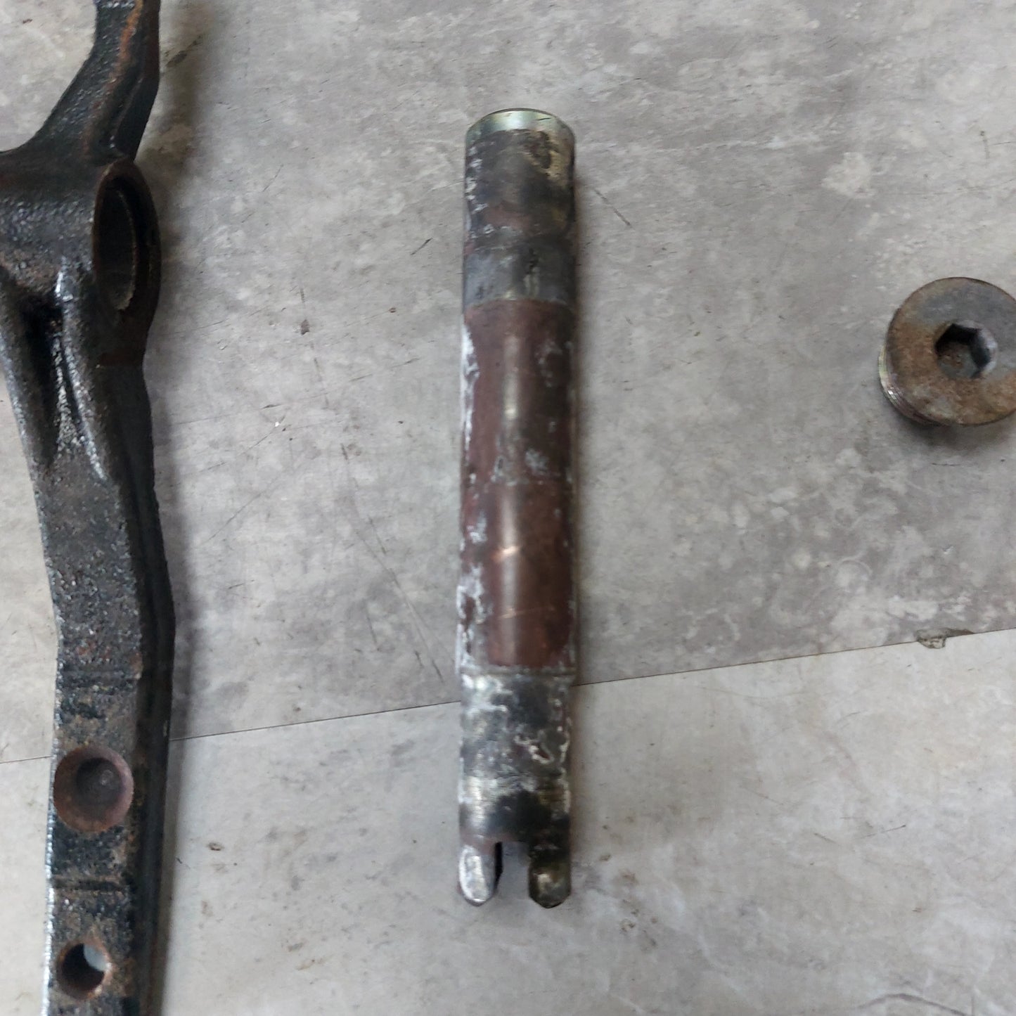 2002-2005 OEM Subaru WRX Clutch Fork, Pin, Plug