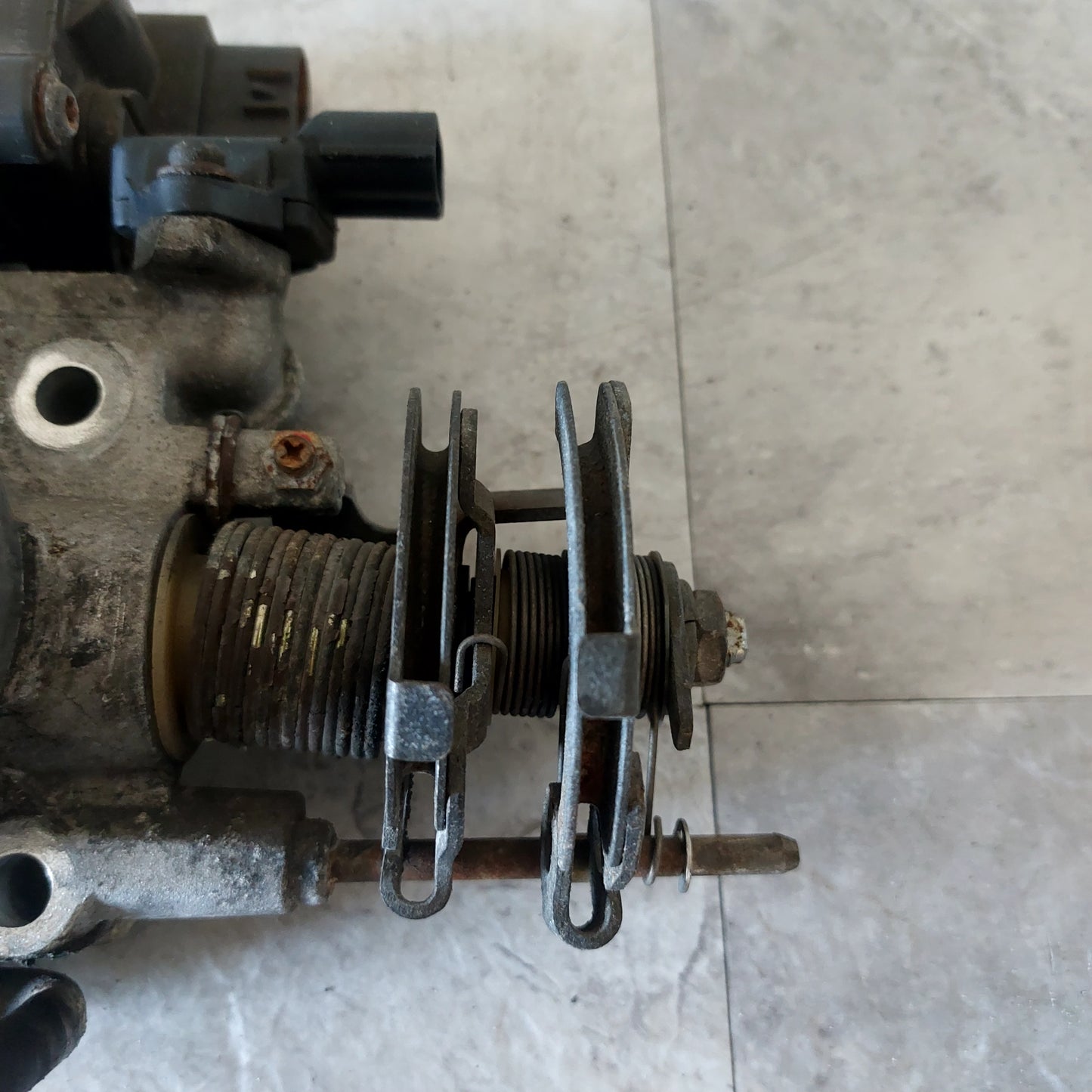 OEM 2002-2005 Subaru Impreza WRX Throttle Body Assembly