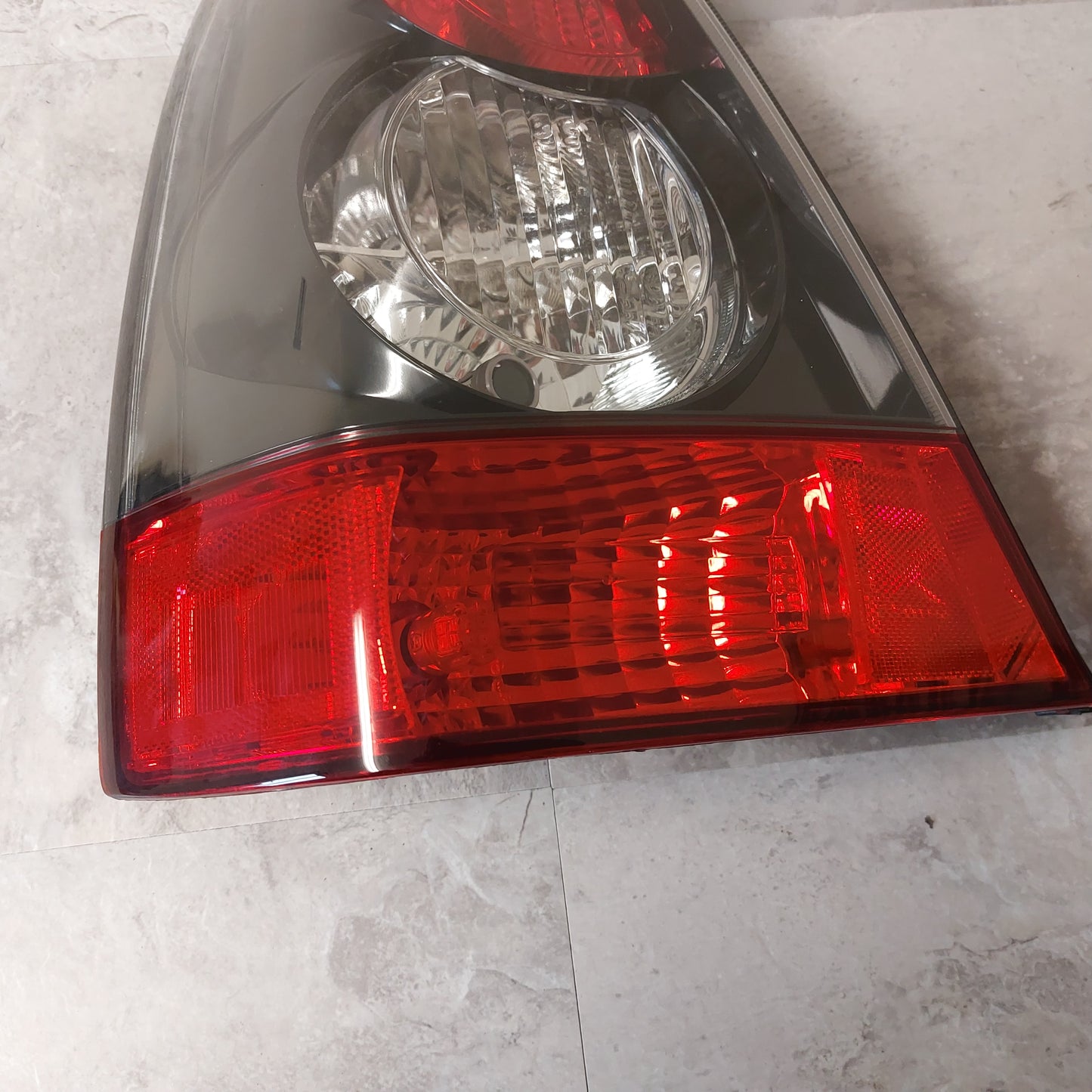 2008 Subaru Forester Sports 2.5 X - Driver and Passenger Side Halogen Tail Light OE Replacement