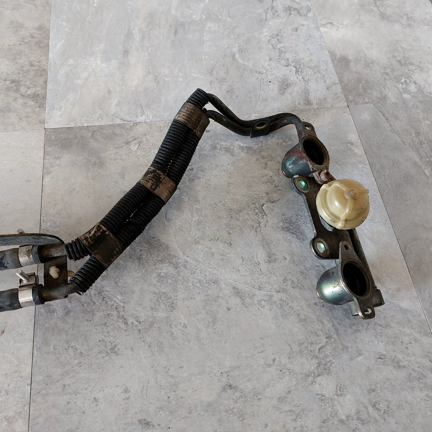 OEM 2004-2006 Legacy GT Outback XT Fuel Injector Rails Lines LH RH