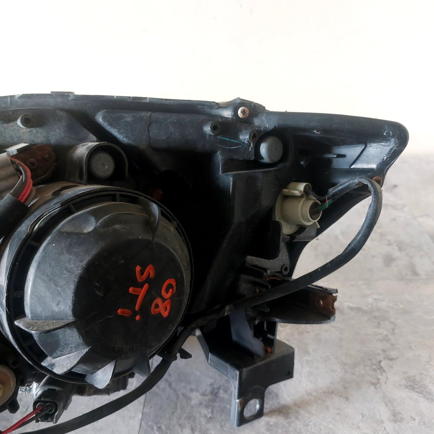 2008-2014 Subaru Impreza WRX STi Headlight Assy RH Passenger Side
