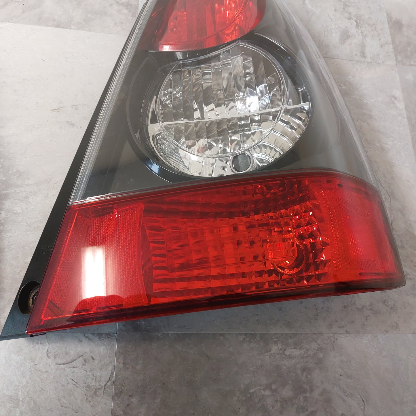 2008 Subaru Forester Sports 2.5 X - Driver and Passenger Side Halogen Tail Light OE Replacement
