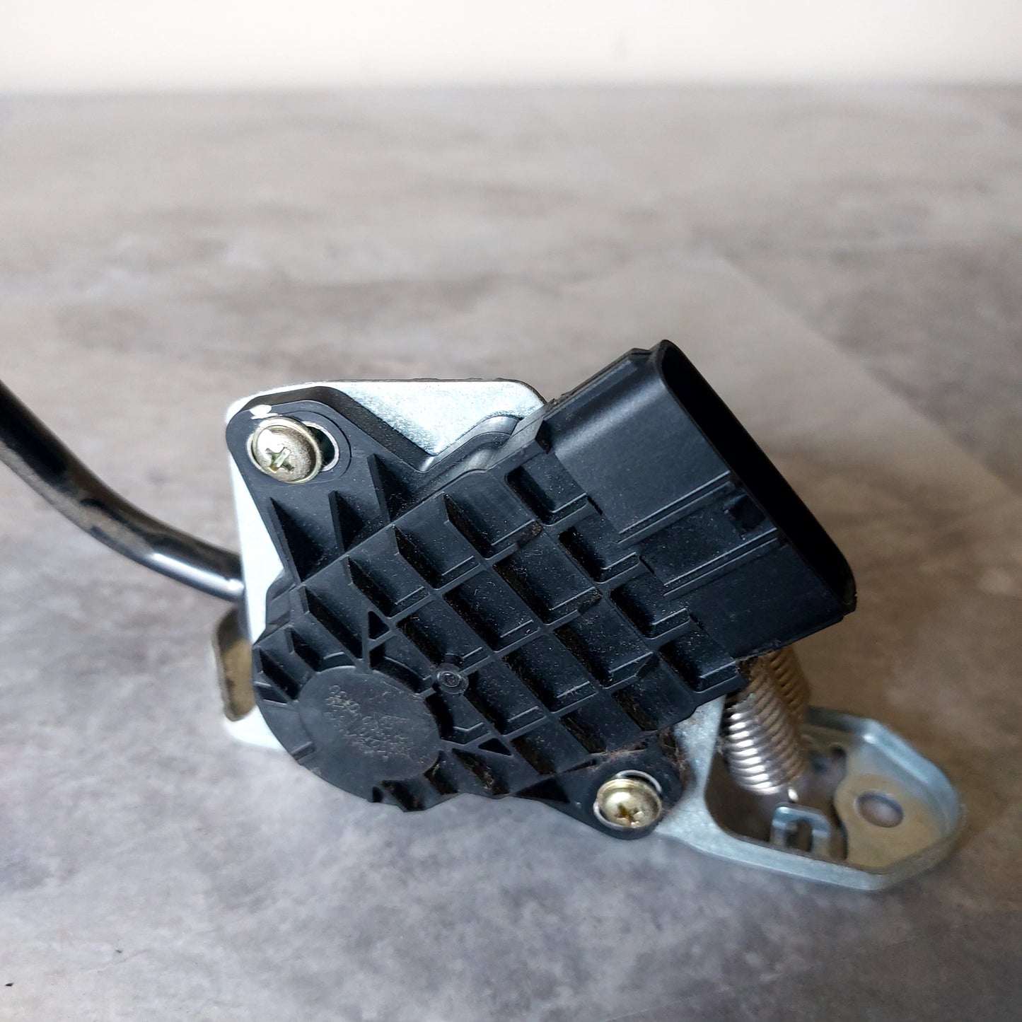 OEM 2004-2006 Subaru Impreza WRX STi Gas Pedal Assembly 36010FE020