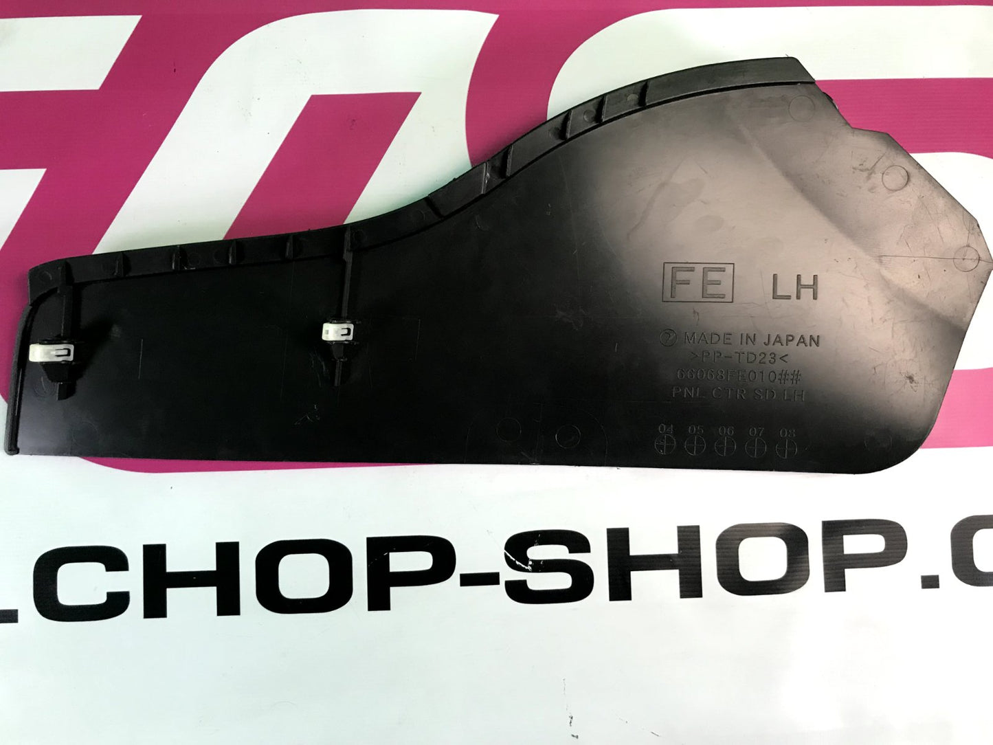2005-2007 Subaru Impreza WRX/STi Center Console Trim LH 66068FE010
