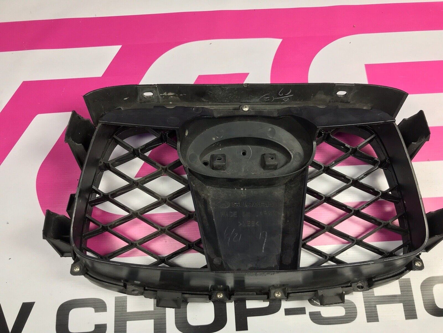06-07 Subaru Impreza WRX STi OEM Center Grille Piece w/Emblem 91121FE231