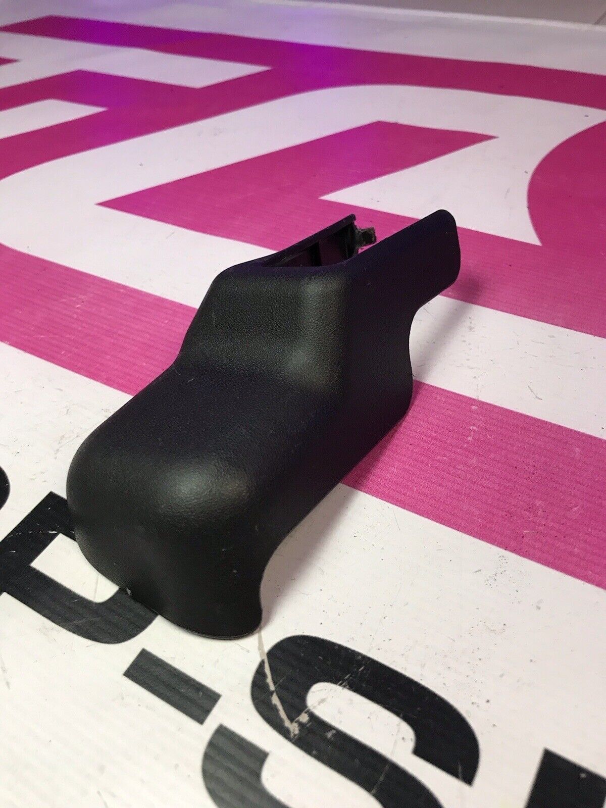 OEM Seat Track Cover LH Outer 04-07 Subaru Impreza/WRX/STi/Outback 64115FE250