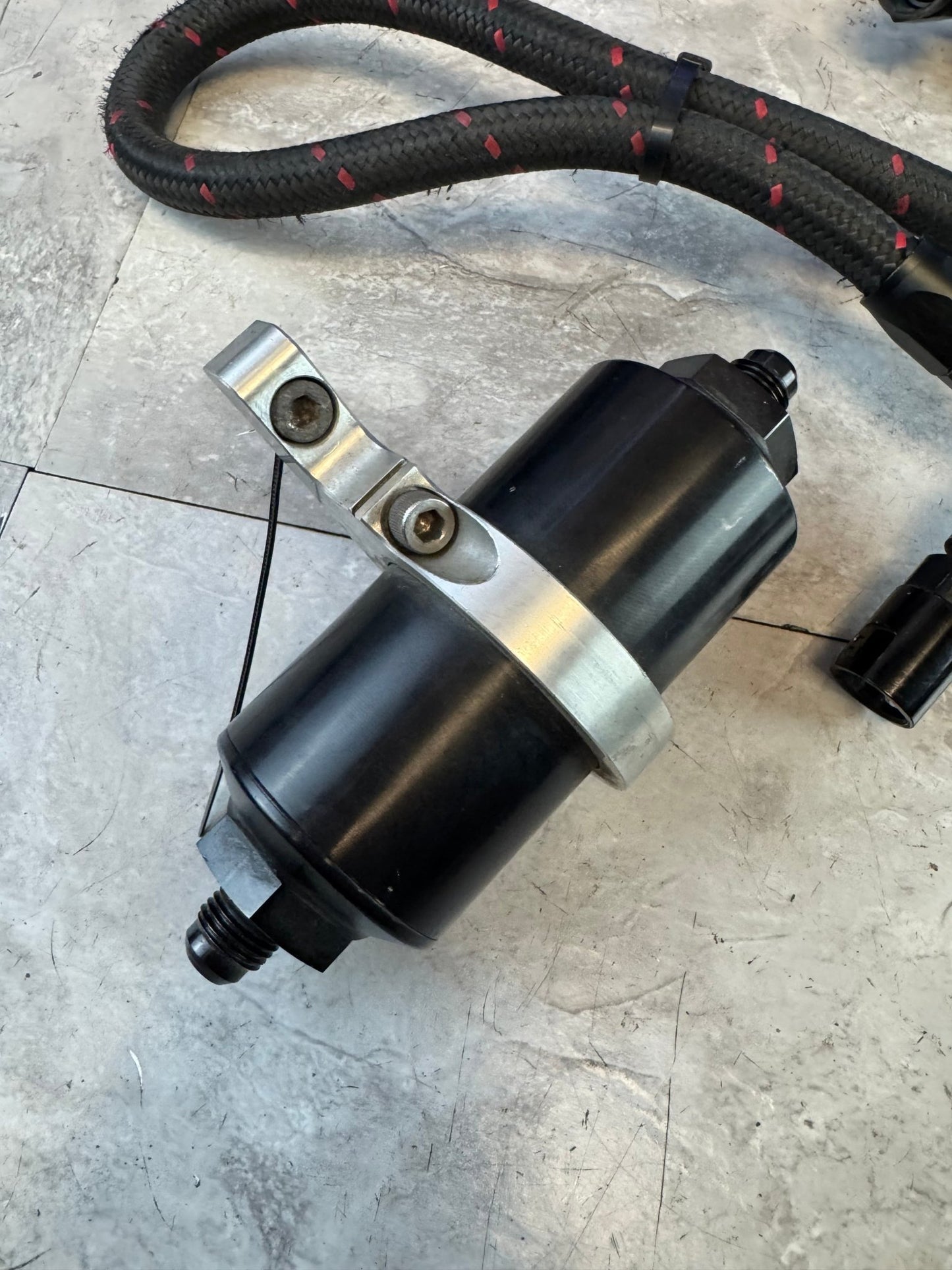 Custom AN-6 And AN-8 Fuel Lines With Aeromotive Inline Fuel Filter