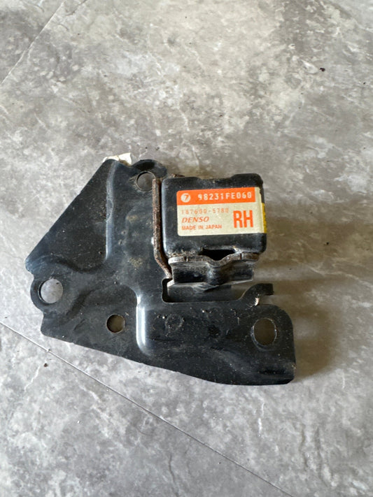 2004-05 Subaru 98231FE060 Sensor Assembly Air Bag Front RH