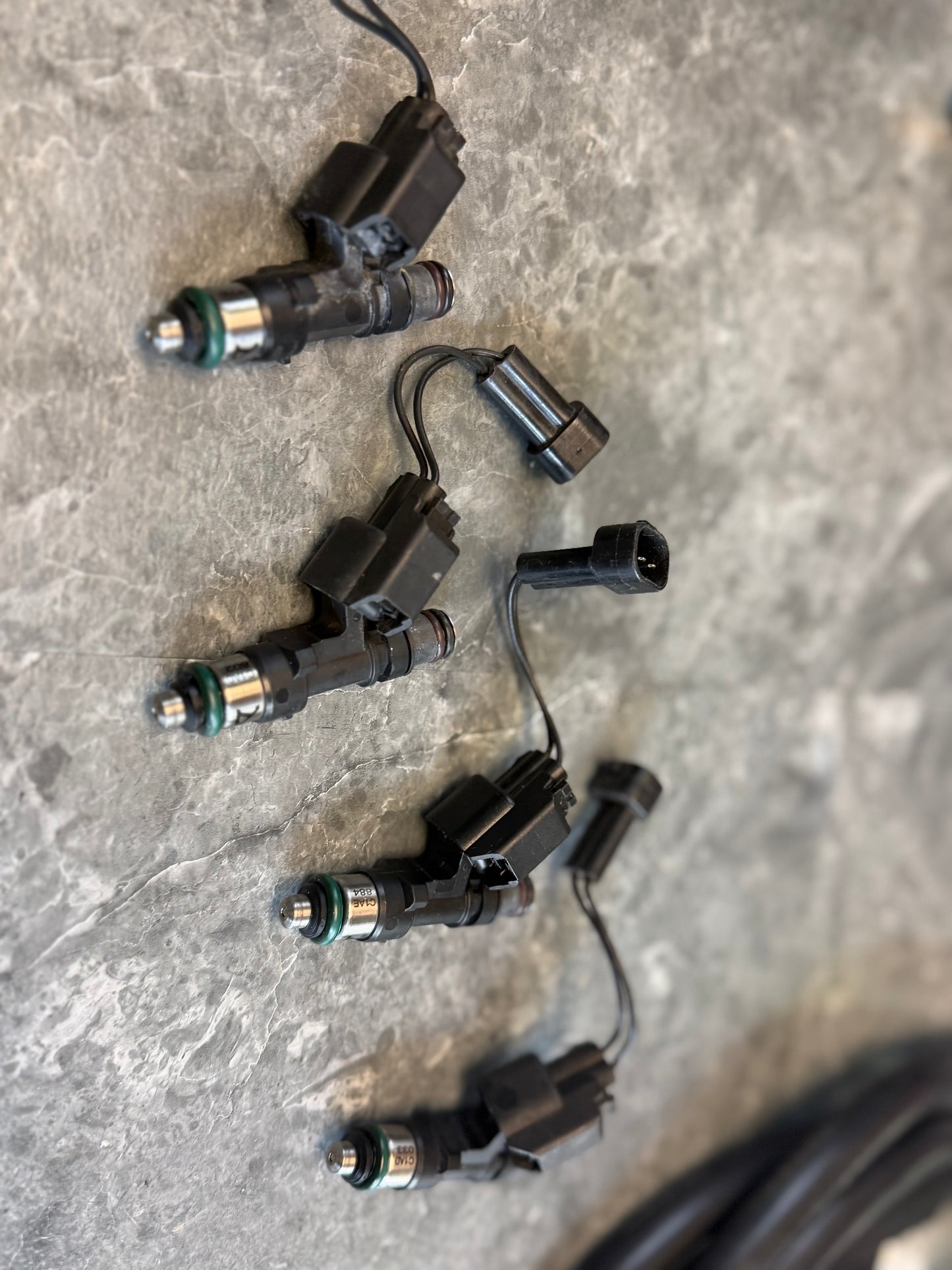 ID 1000 CC top feed injectors Subaru STi & wrx Cobb tuning INJECTOR DYNAMICS