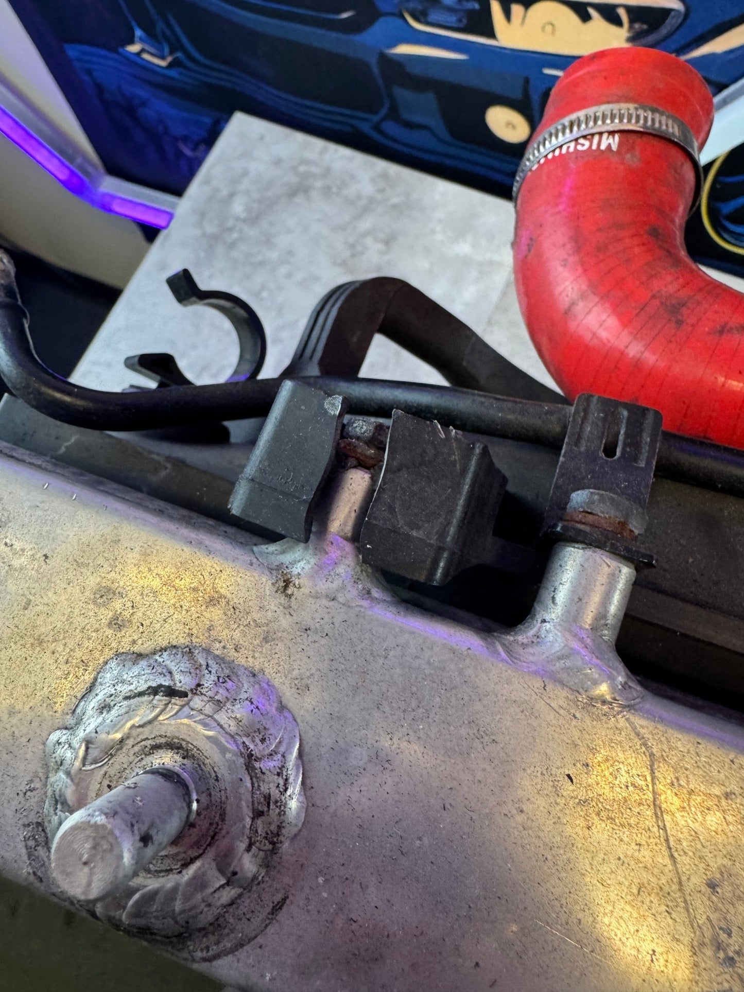 Mishimoto All Aluminum Radiator With Fans And Mishimoto Red Hoses For Subaru 08-14 WRX / 08+ STi