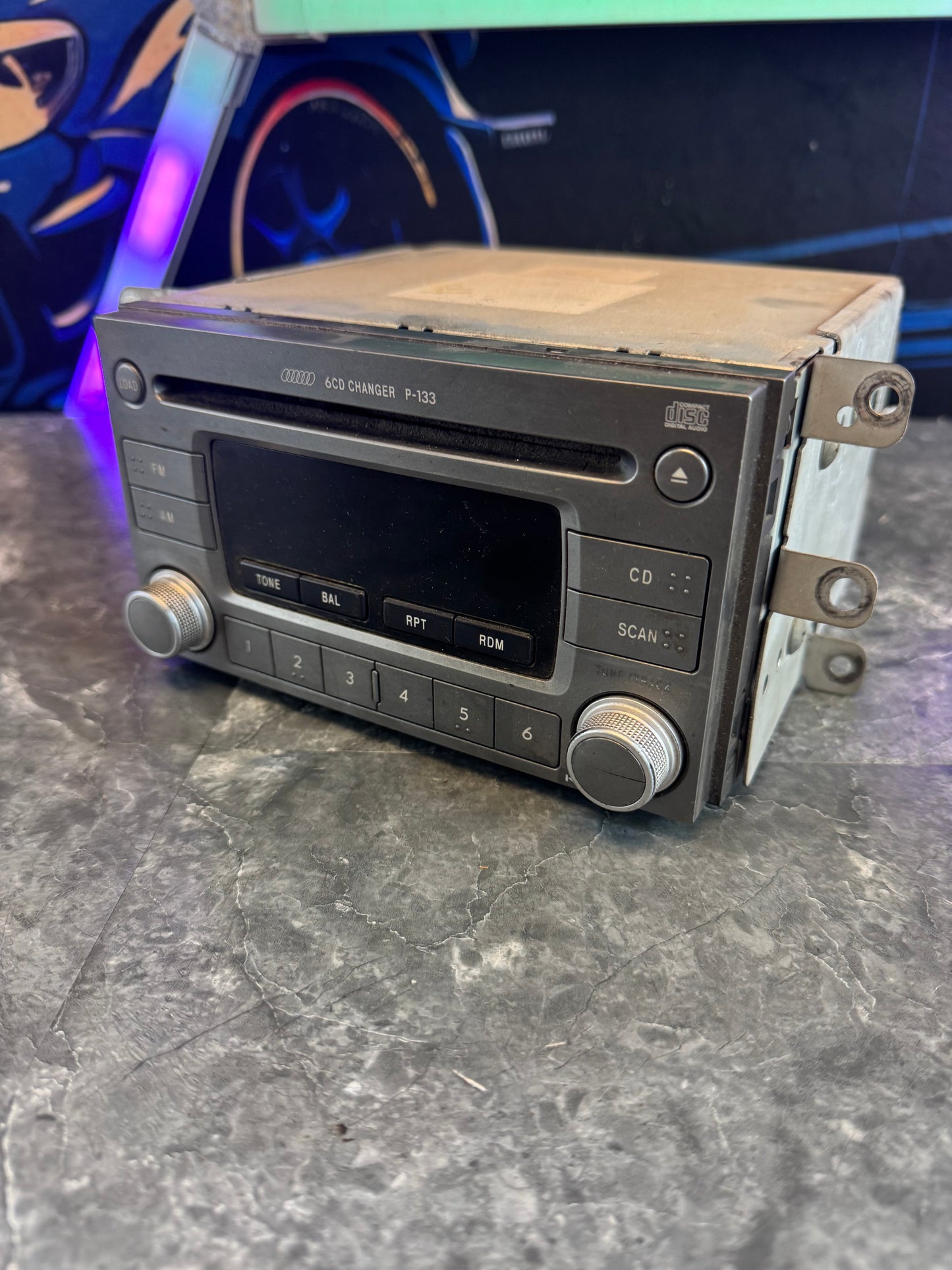 2004-2006 Subaru Impreza WRX STi OEM 6 Disc Radio Control Unit Stereo Deck