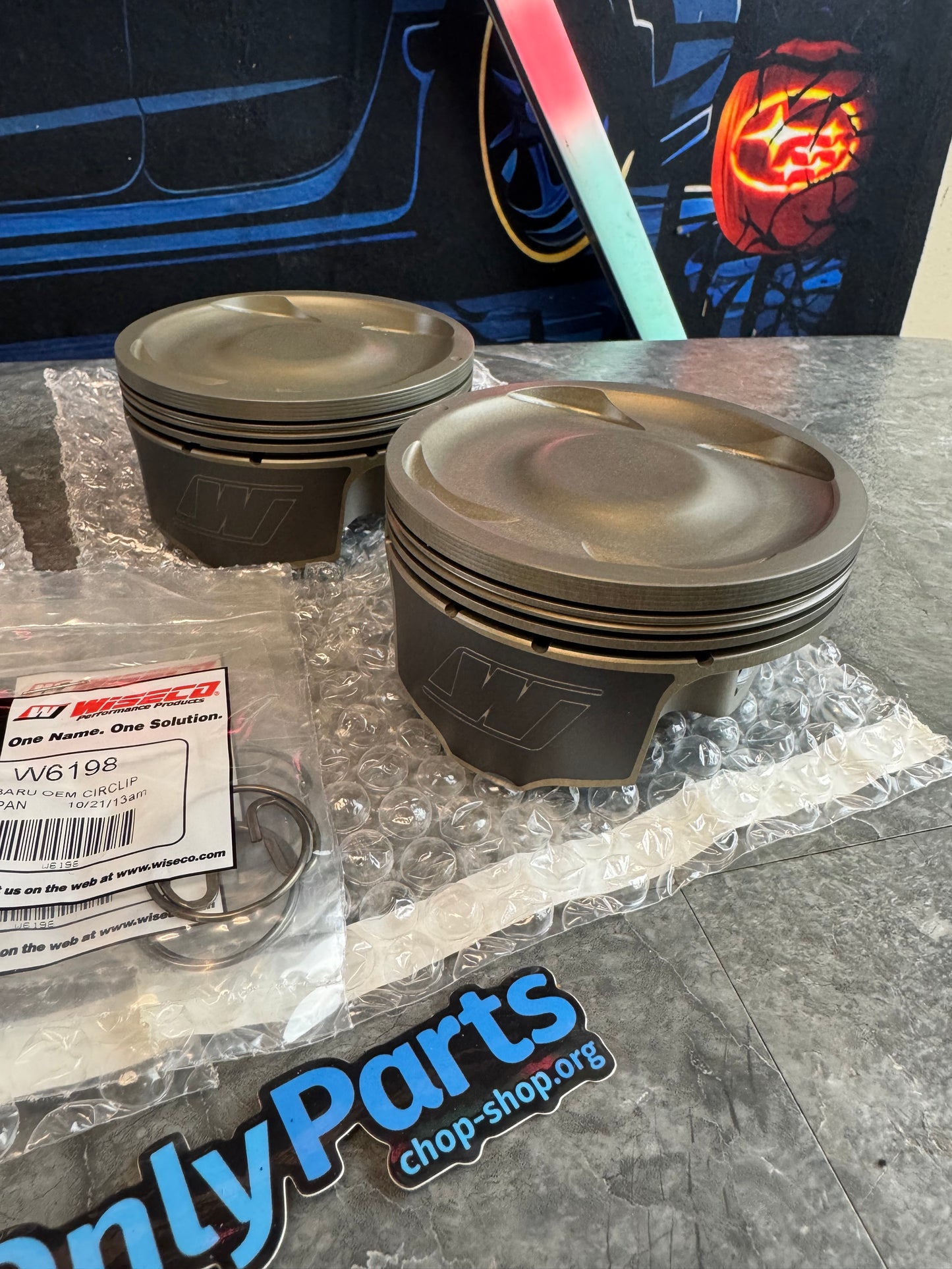 Wiseco Subaru EJ255 EJ257 Custom 99.75 Pistons With Wrist Pin And Retainers Set Of 4