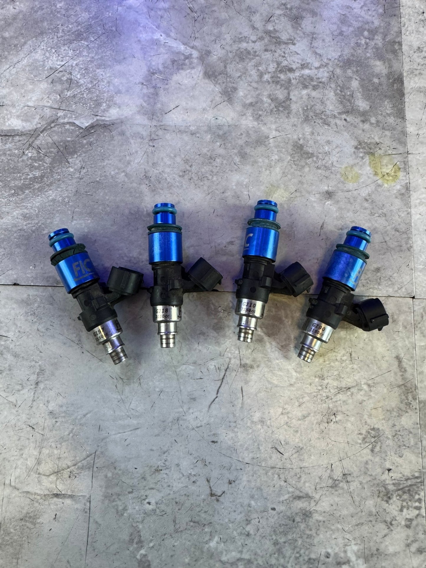 FIC 2150cc Top Feed Injectors Set Of 4