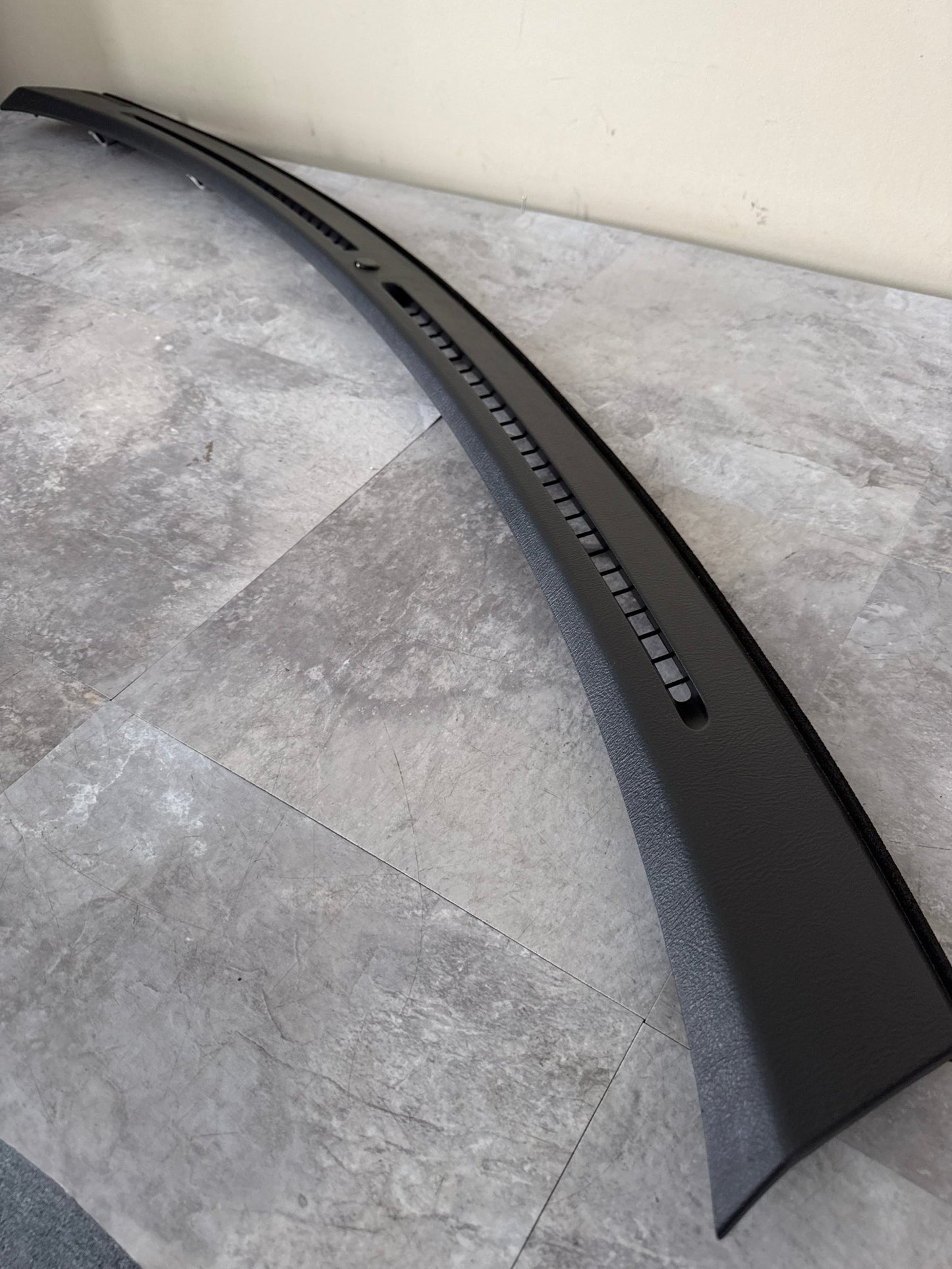 2004-2007 Subaru Impreza WRX STi OEM Interior Front Dash Defrost Vents Trim (2)