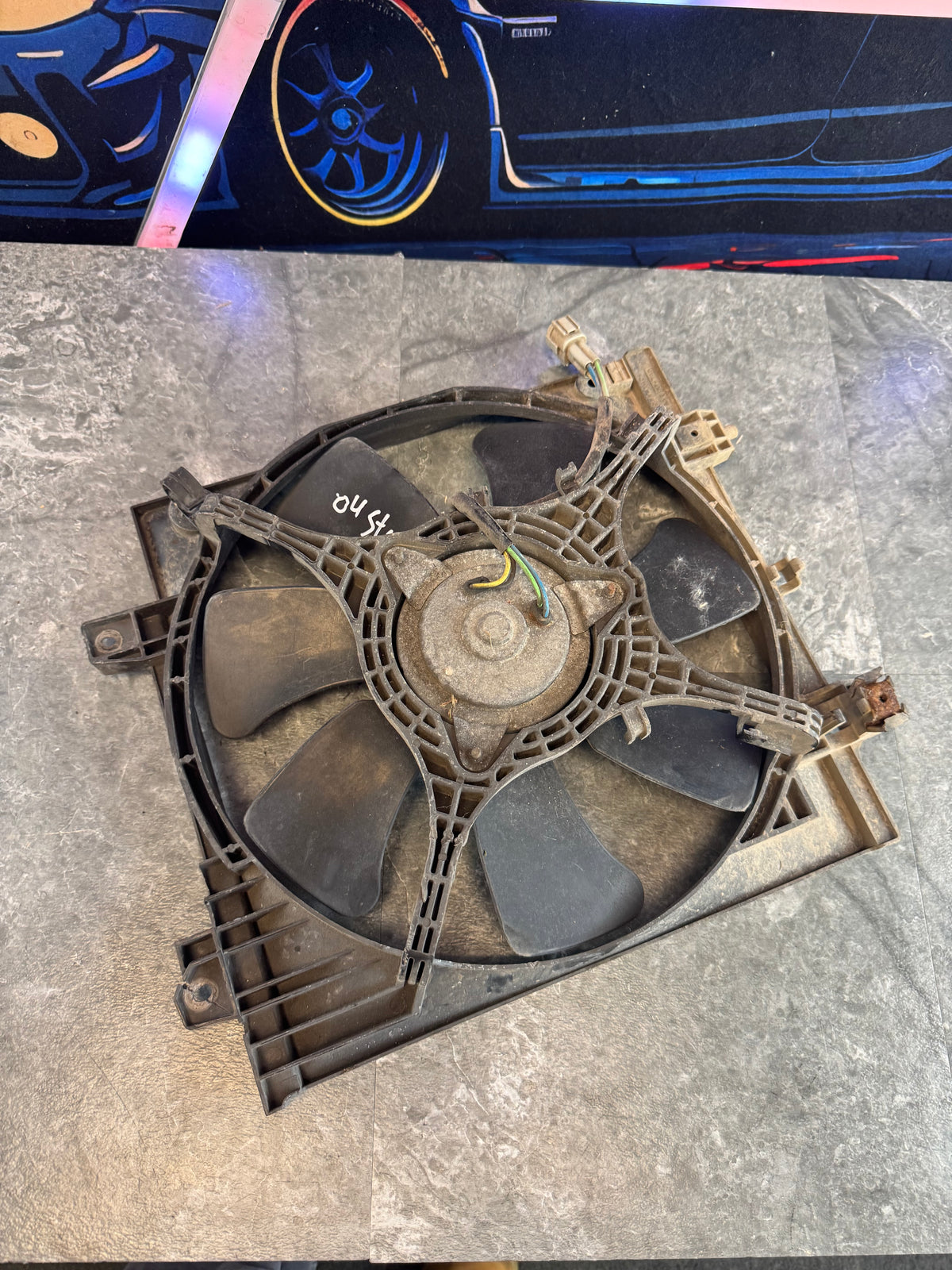 2004-2007 Subaru Impreza WRX STi OEM Right RH Radiator Cooling Fan Shroud And Fan