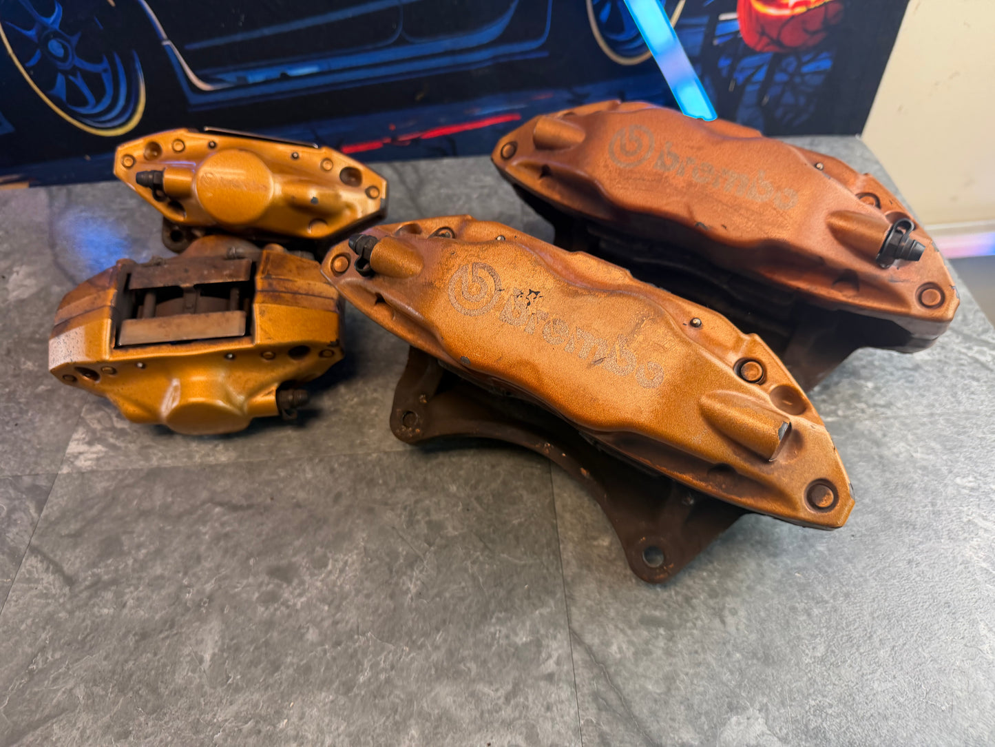 Subaru STi 2004 - 2007 STi oem authentic gold brembo brake calipers ( wrx swap ) NEED REPAIRED