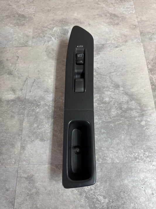 OEM 05-07 Subaru Impreza WRX STi Fr RH Window Switch Trim (2)
