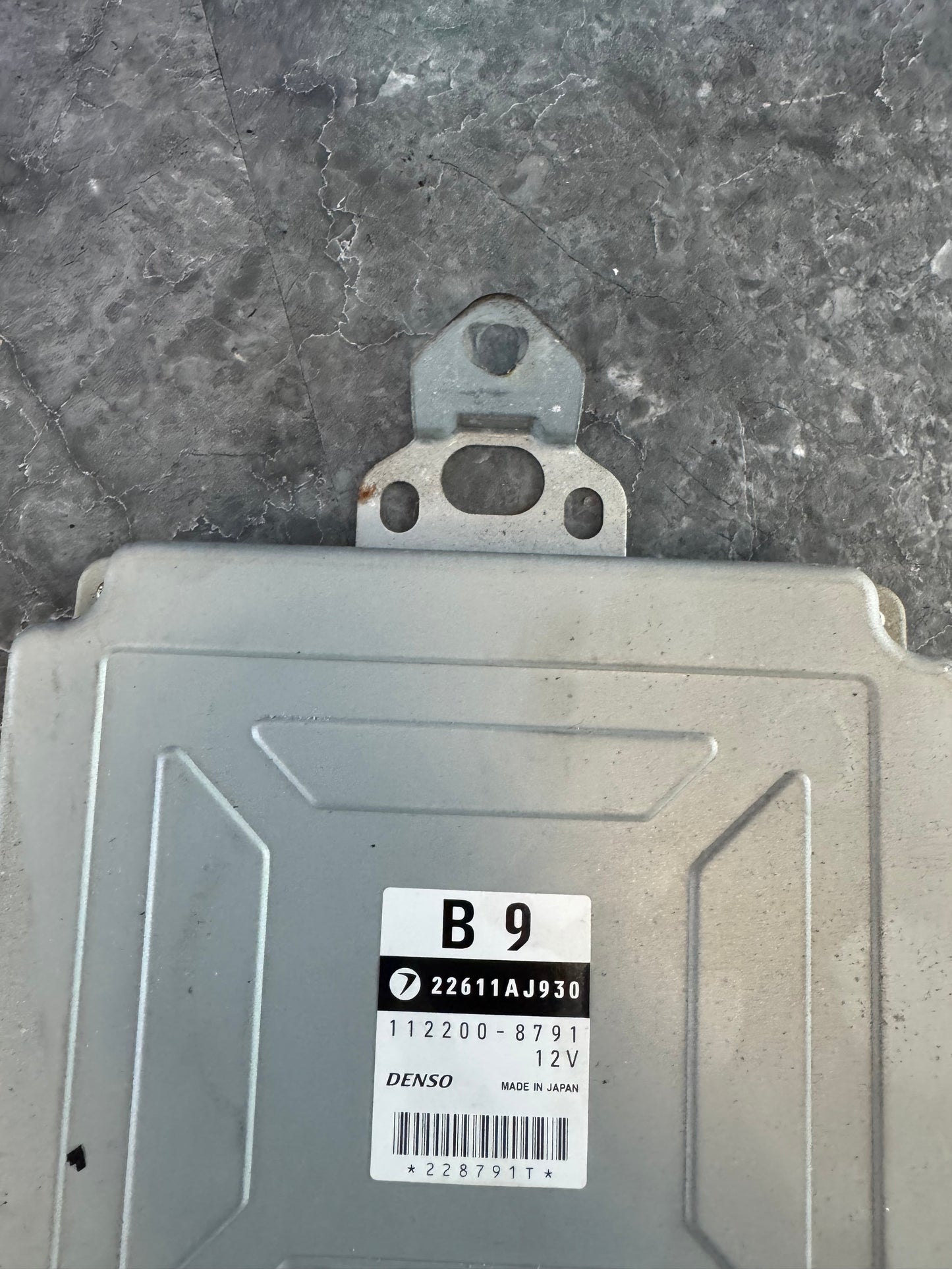 2005 Subaru Impreza WRX STi OEM ECU Engine Computer Module ECM 22611AJ930