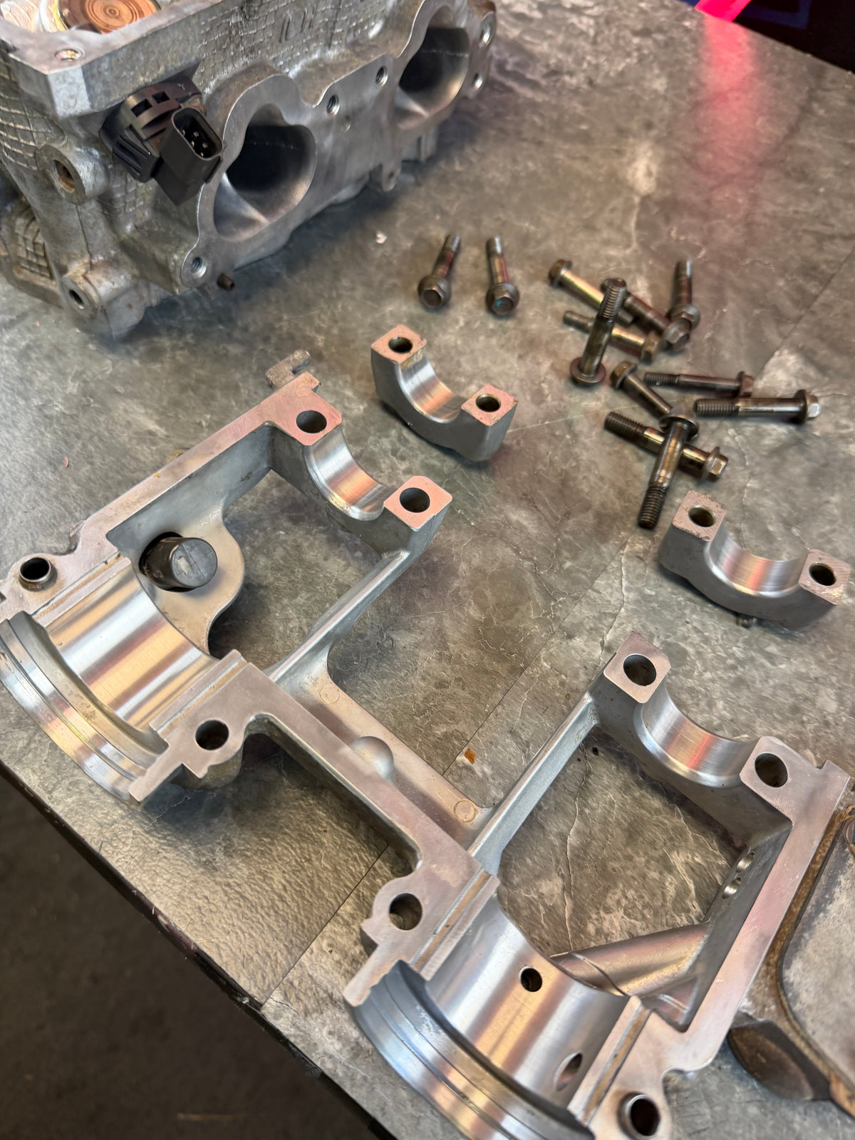 SUBARU STi 2008 - 2021 OEM W25 N25 dual avcs cylinder heads TESTED