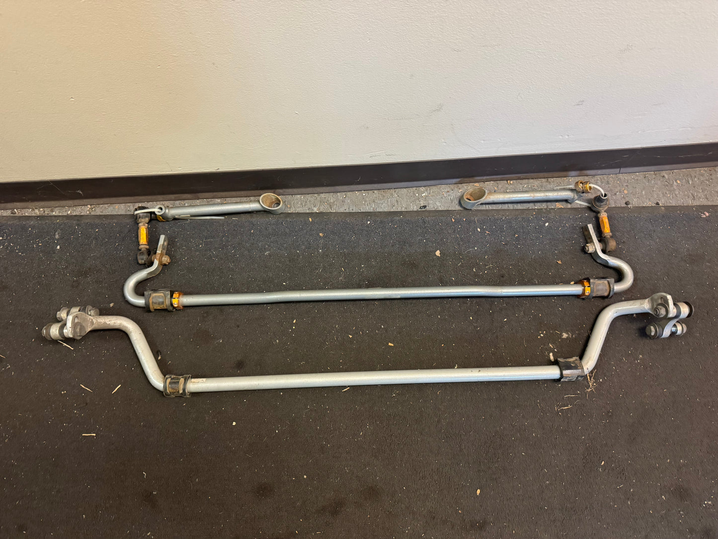 2015-2021 Subaru WRX STi Whiteline Front And Rear Swaybar Kit With Links