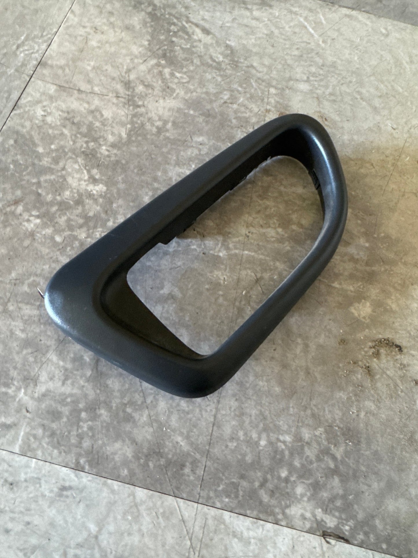 2005-2007 Subaru Impreza STi OEM Rear Left Interior Door Handle Trim (3)