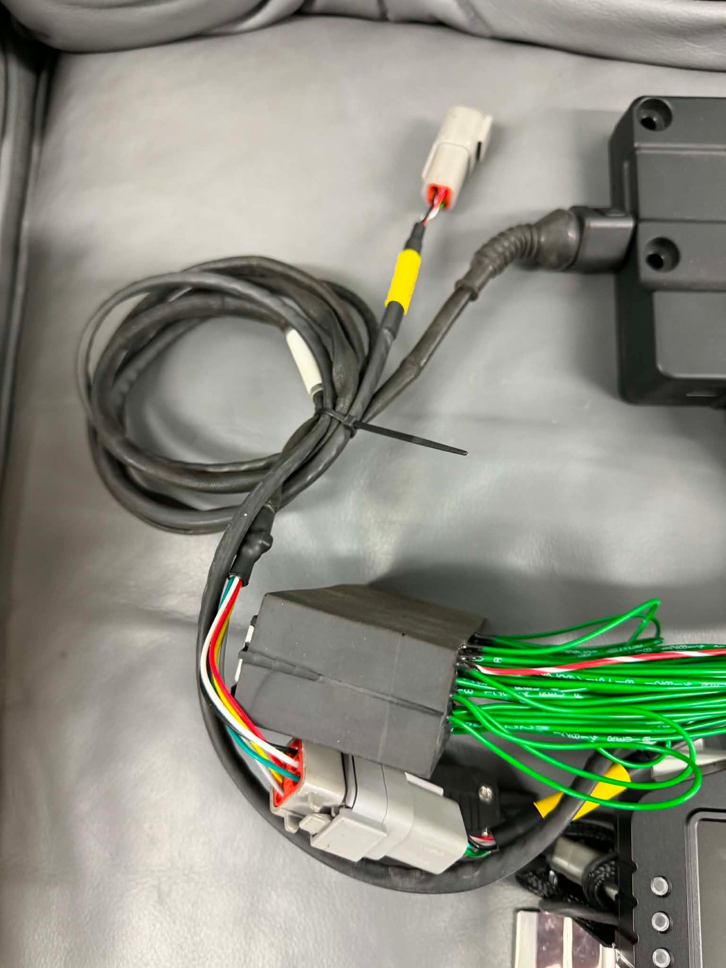 HALTECH elite 2500 stand alone ecu kit VA Subaru STi ej257 w/ WB1 , oil & coolant temp sensors