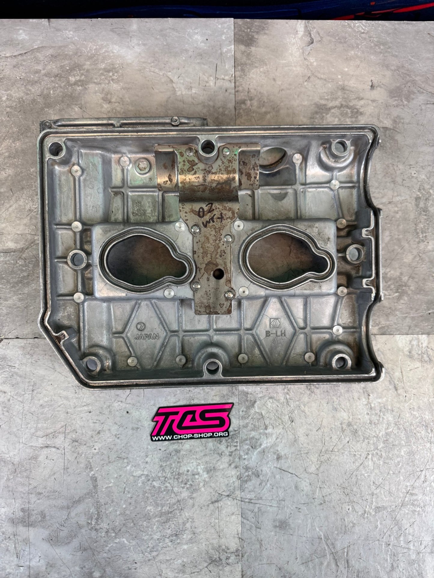 2002-2005 Subaru Impreza WRX LH OEM Driver Side Valve Cover / Y6