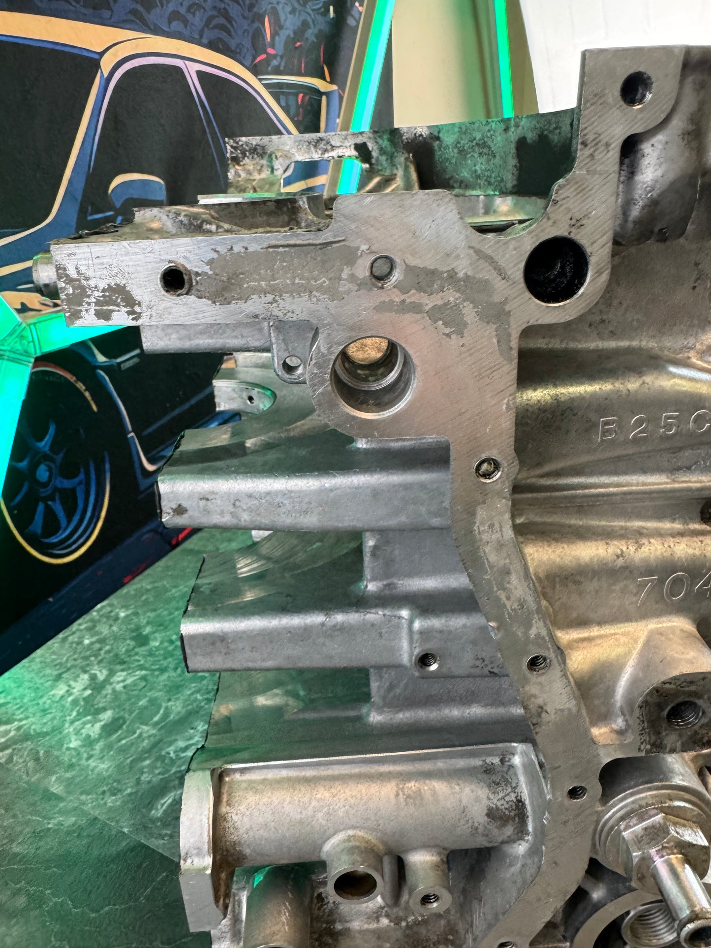 Subaru EJ25 Case Halves Short Block For Core With Bearings And Case Bolts