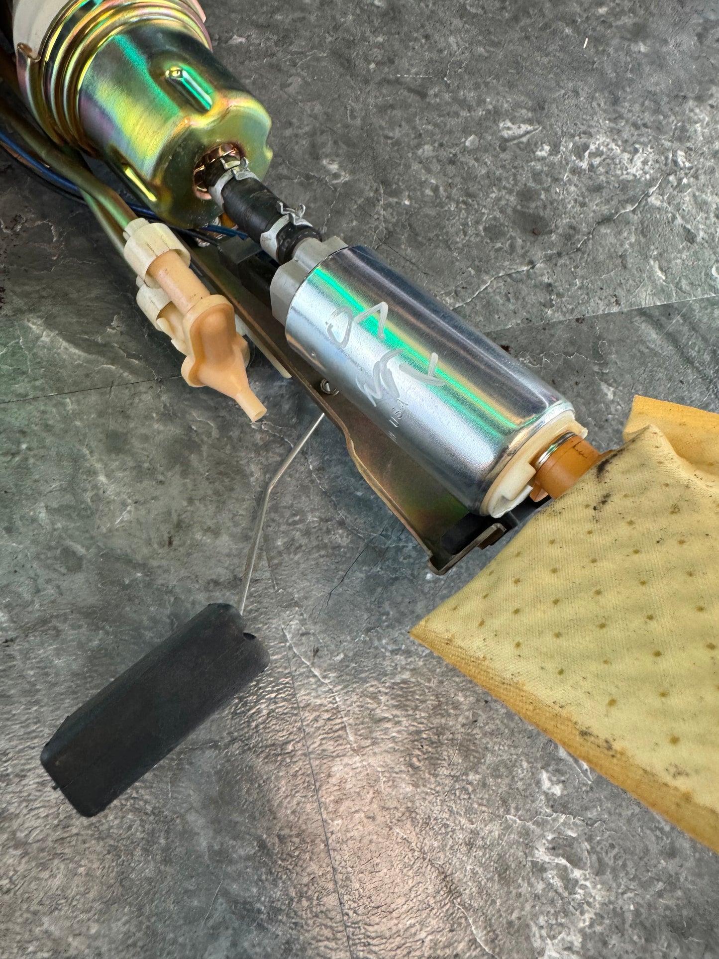 2004-2007 Subaru WRX STi OEM Fuel Hanger Sending Unit With Walbro 255 Fuel Pump