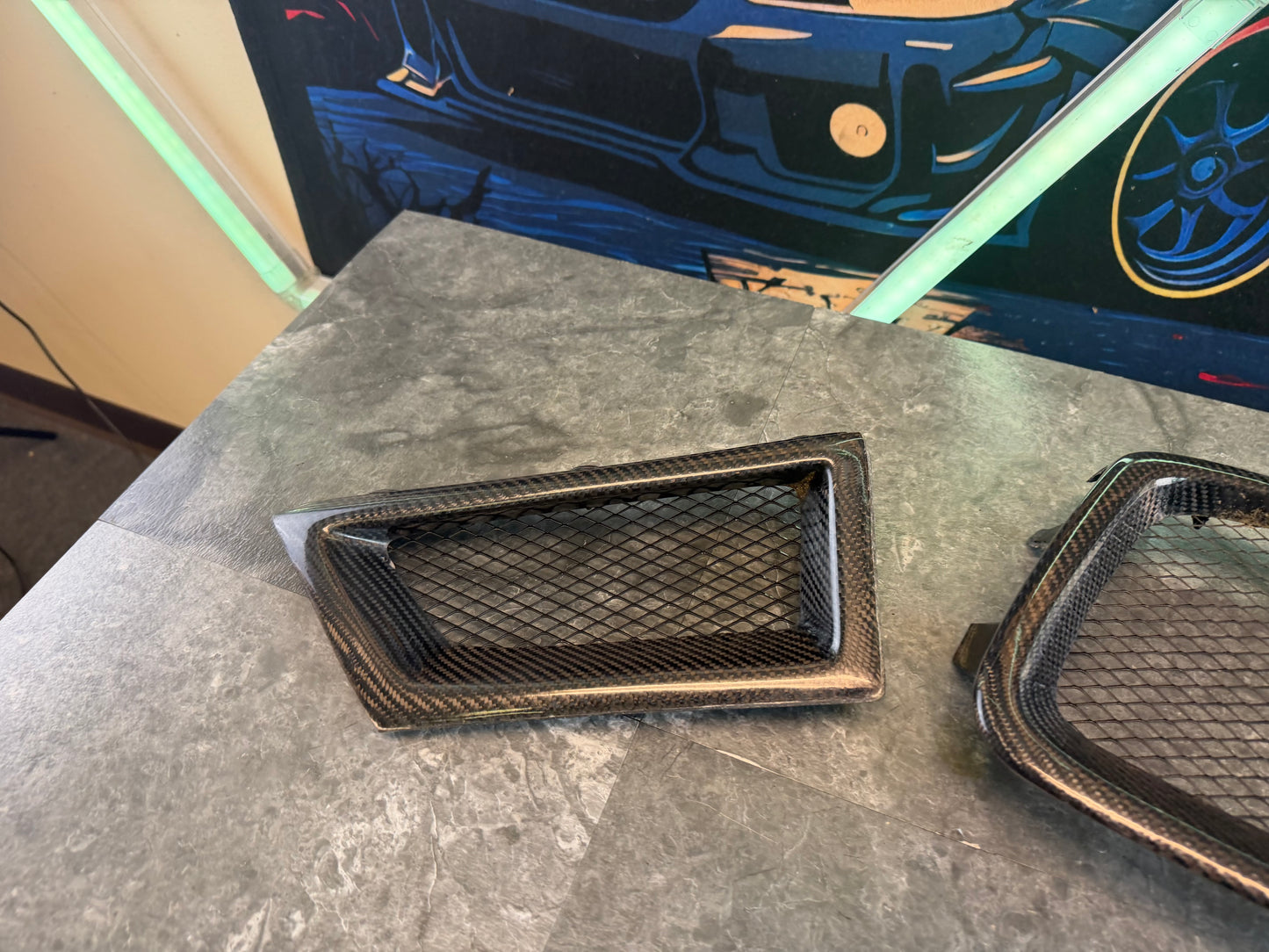 2006 2007 Subaru Impreza , wrx & STi front grille assembly carbon fiber