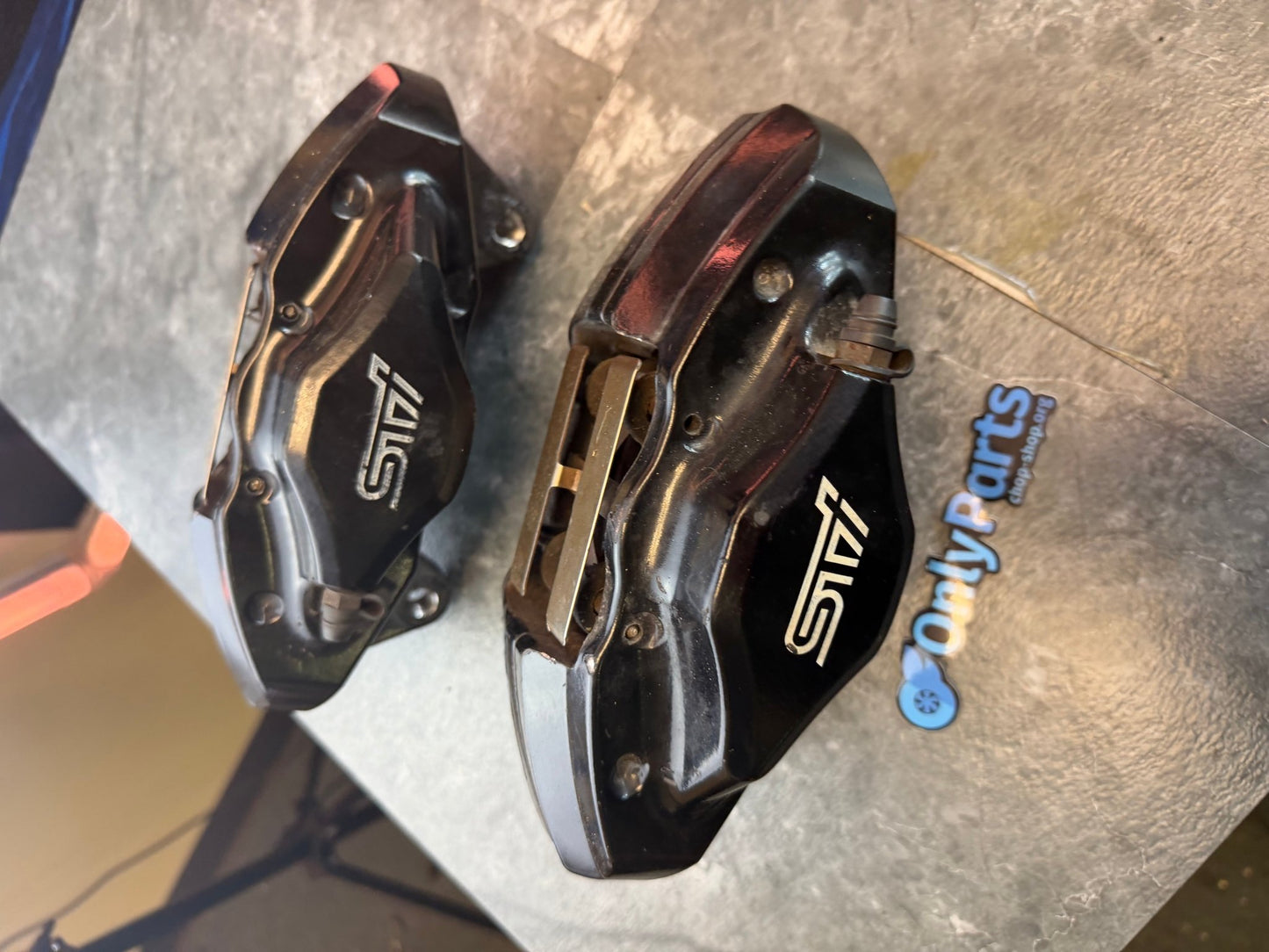 OEM Subaru STi rear brembo brakes 2008 - 2017 ( wrx swap ) legit brake calipers