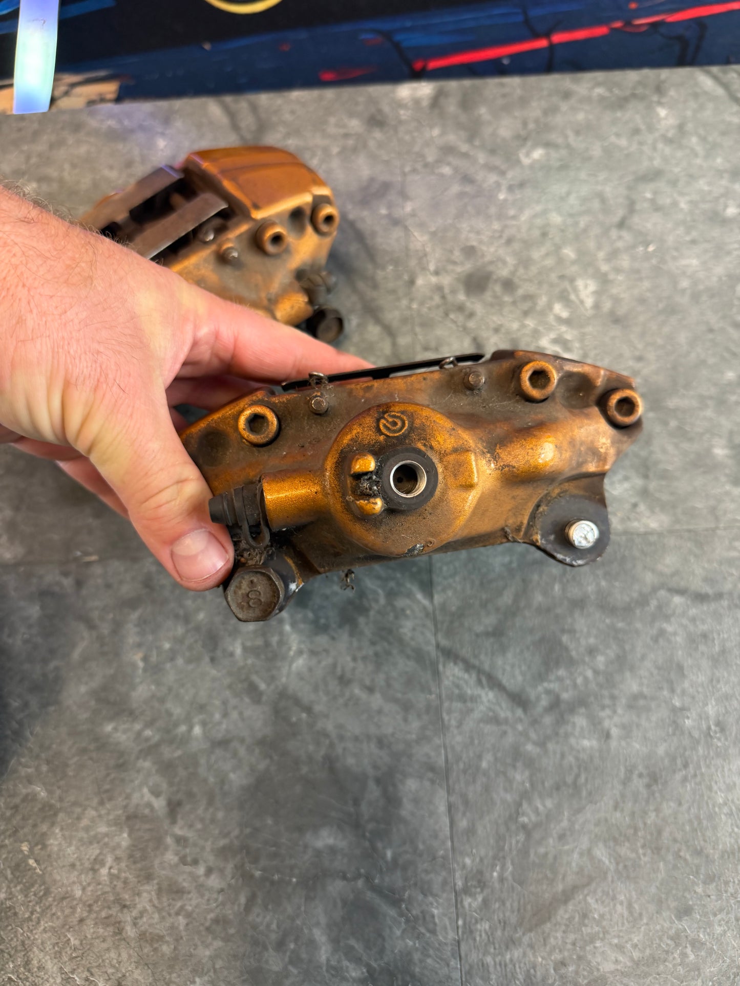 Subaru STi 2004 - 2007 STi oem authentic gold brembo brake calipers ( wrx swap ) NEED REPAIRED
