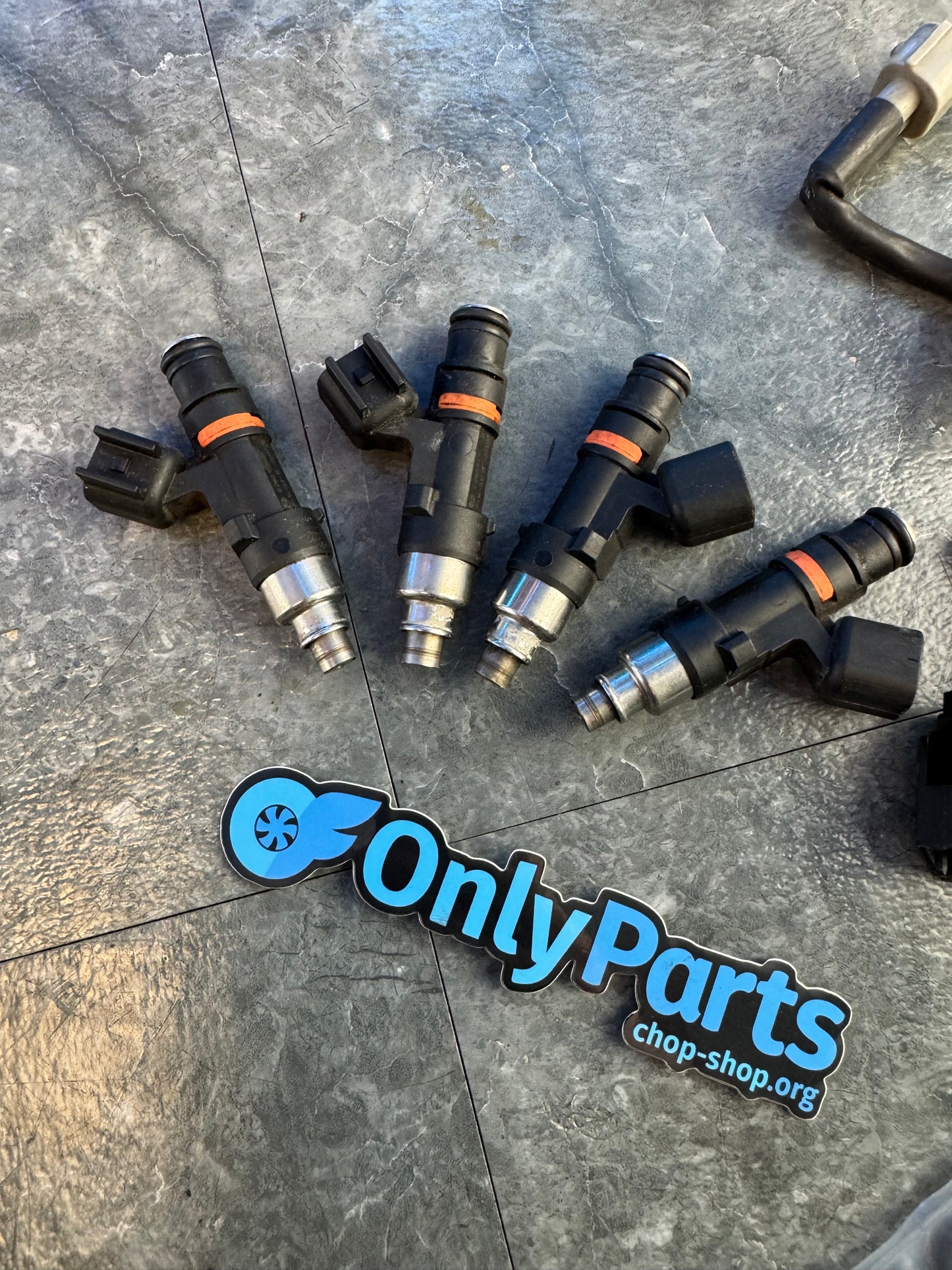 2007-2021 Subaru WRX STi DW DeatschWerks 1000cc Top Feed Fuel Injectors With Pigtails And O-Rings Kit