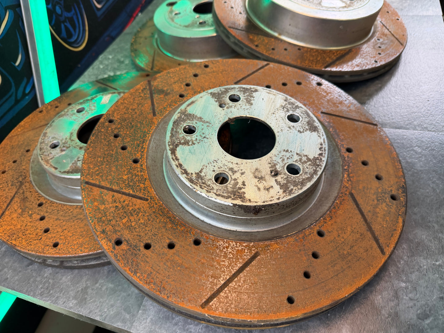 OEM brembo brake calipers 08-16 Subaru STi ( wrx swap ) 5x114 drilled & slotted rotors & carbon ceramic pads